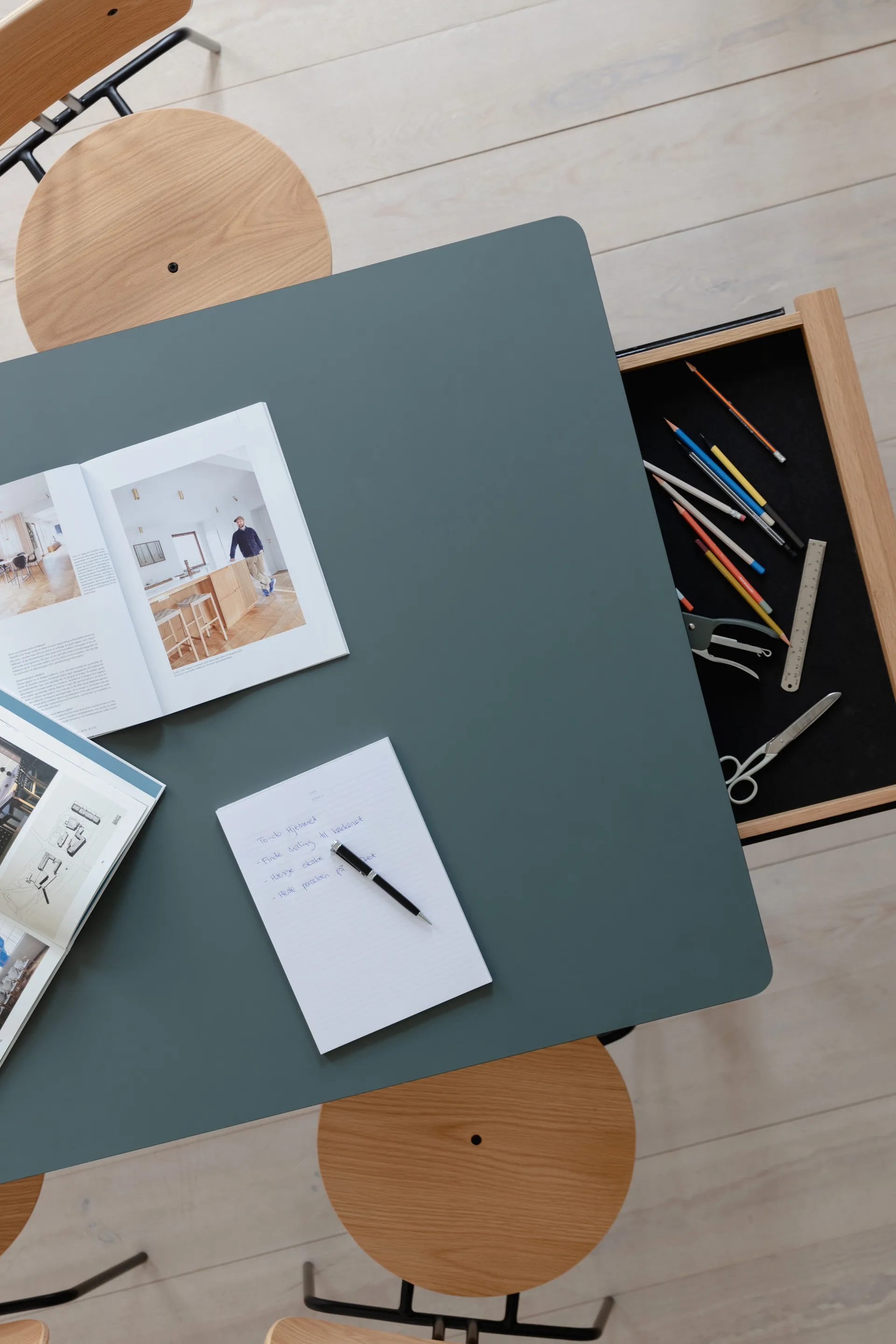 Heart'n'Soul eettafel 90x200 cm, Eiken-mosgroen Umage