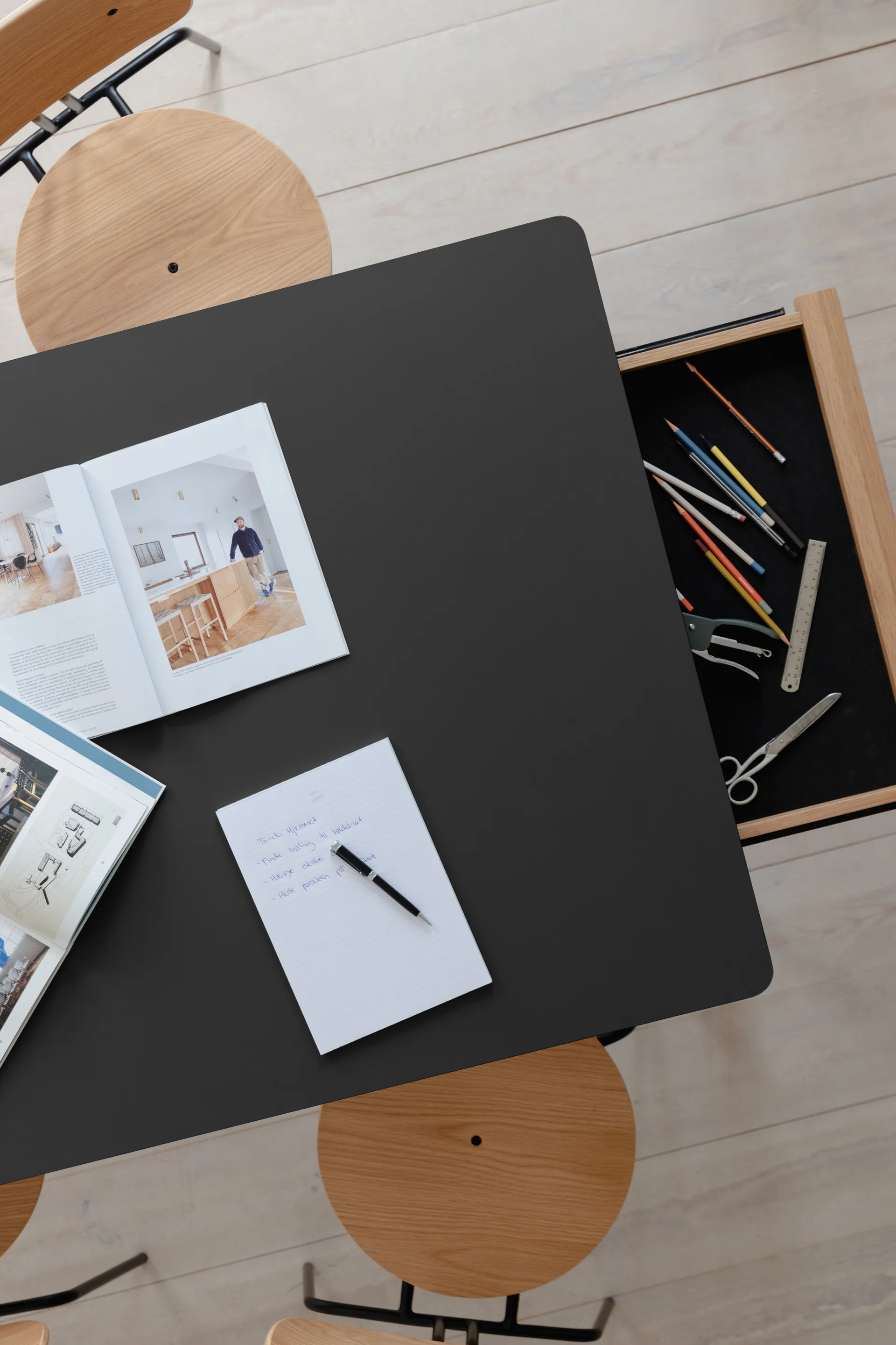 Heart'n'Soul eettafel 90x200 cm, Eiken-obsidiaanzwart Umage