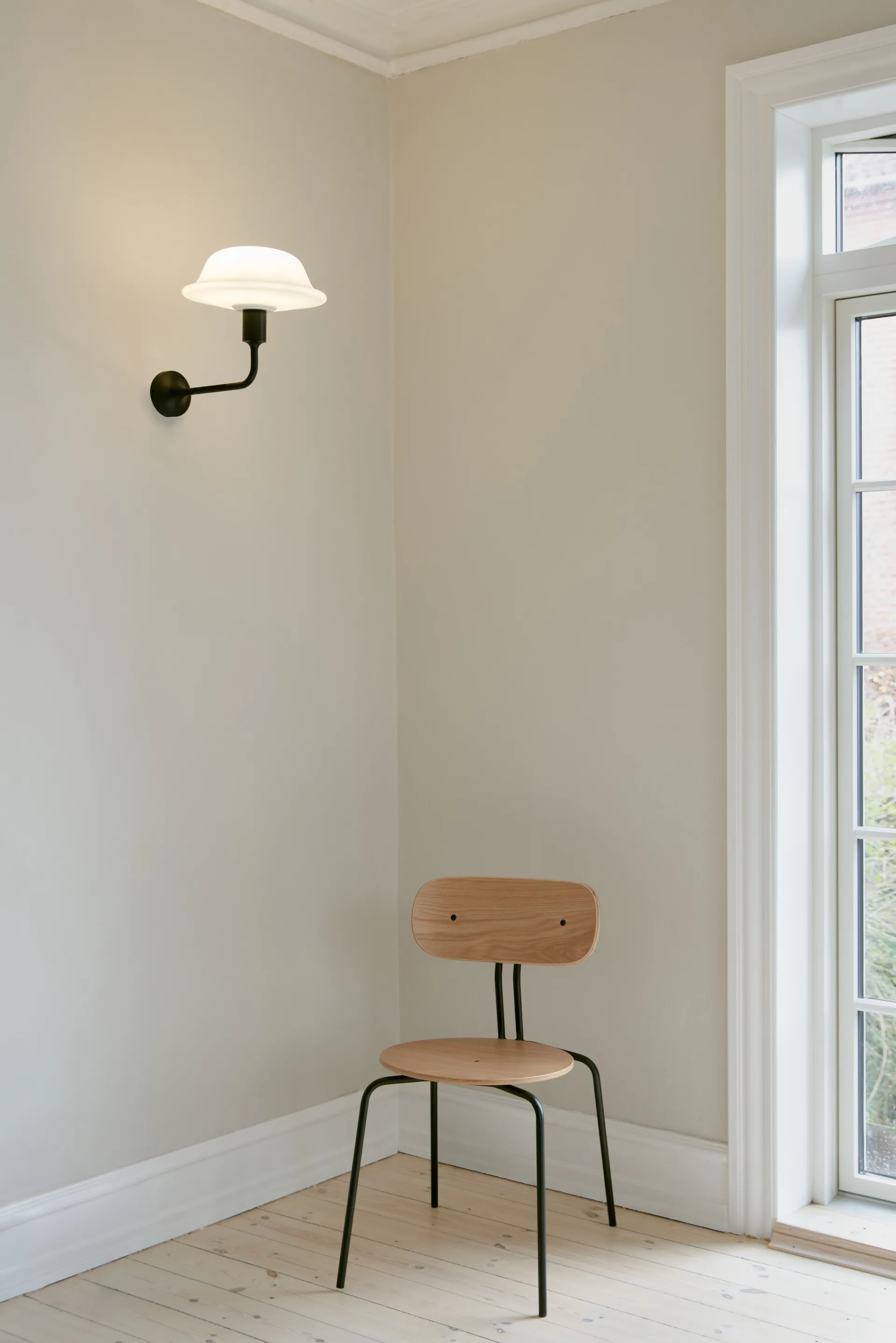 Santé Wall wandlamp 29,5x22,6 cm, Black Umage