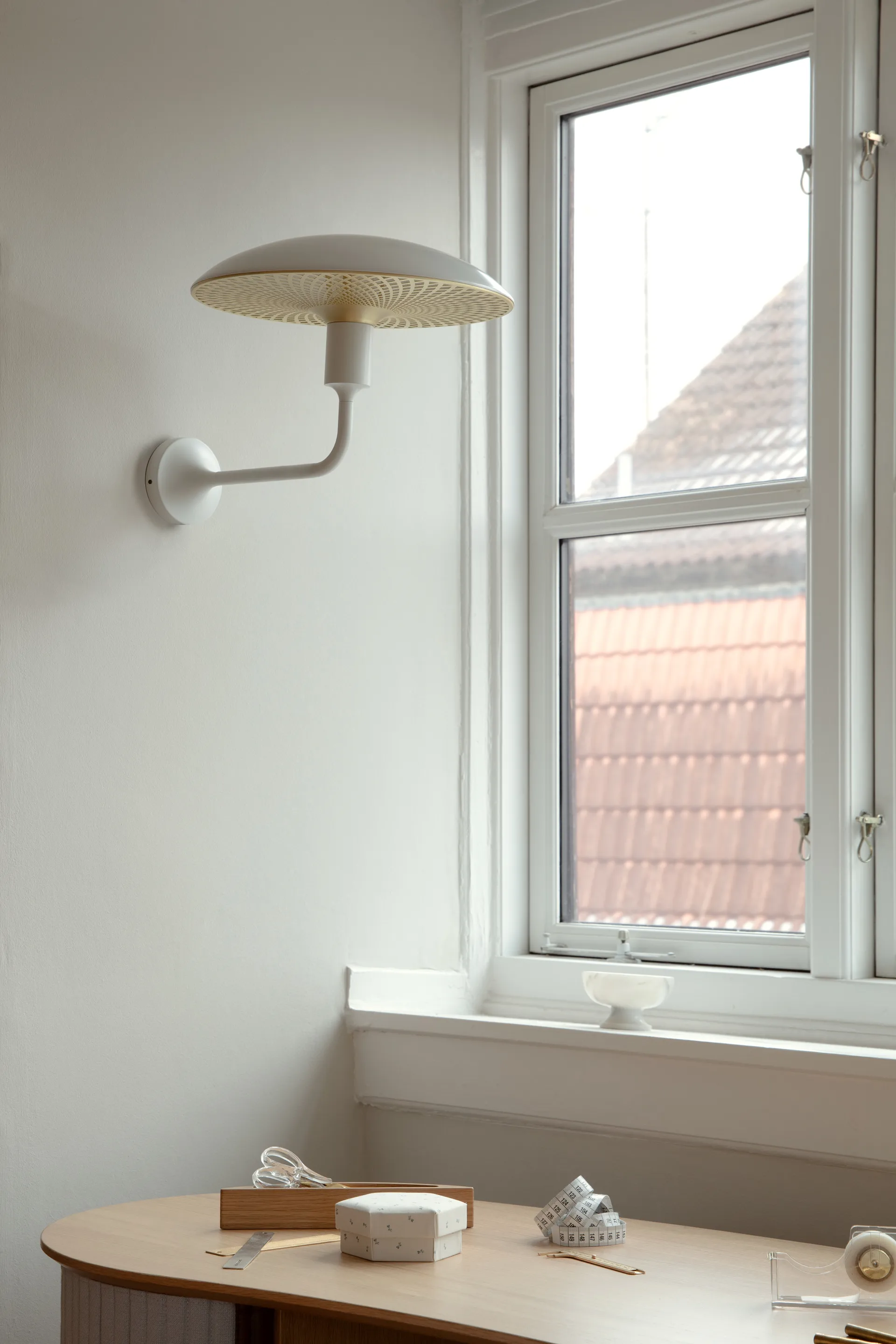 Santé Wall wandlamp 29,5x22,6 cm, White Umage