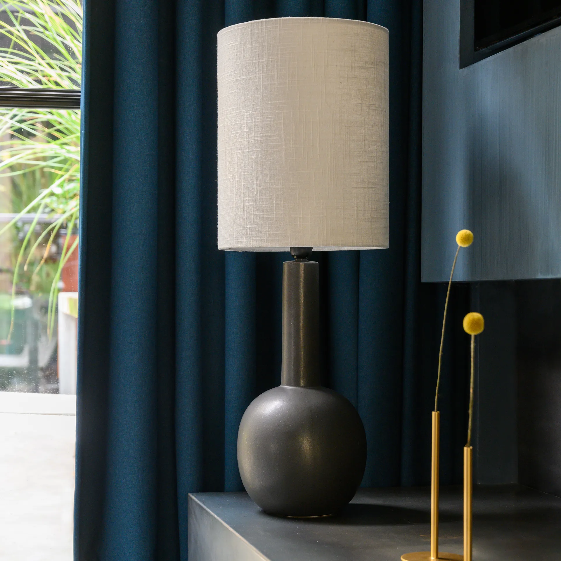 Escape tafellamp 76 cm, Ebony-white URBAN NATURE CULTURE