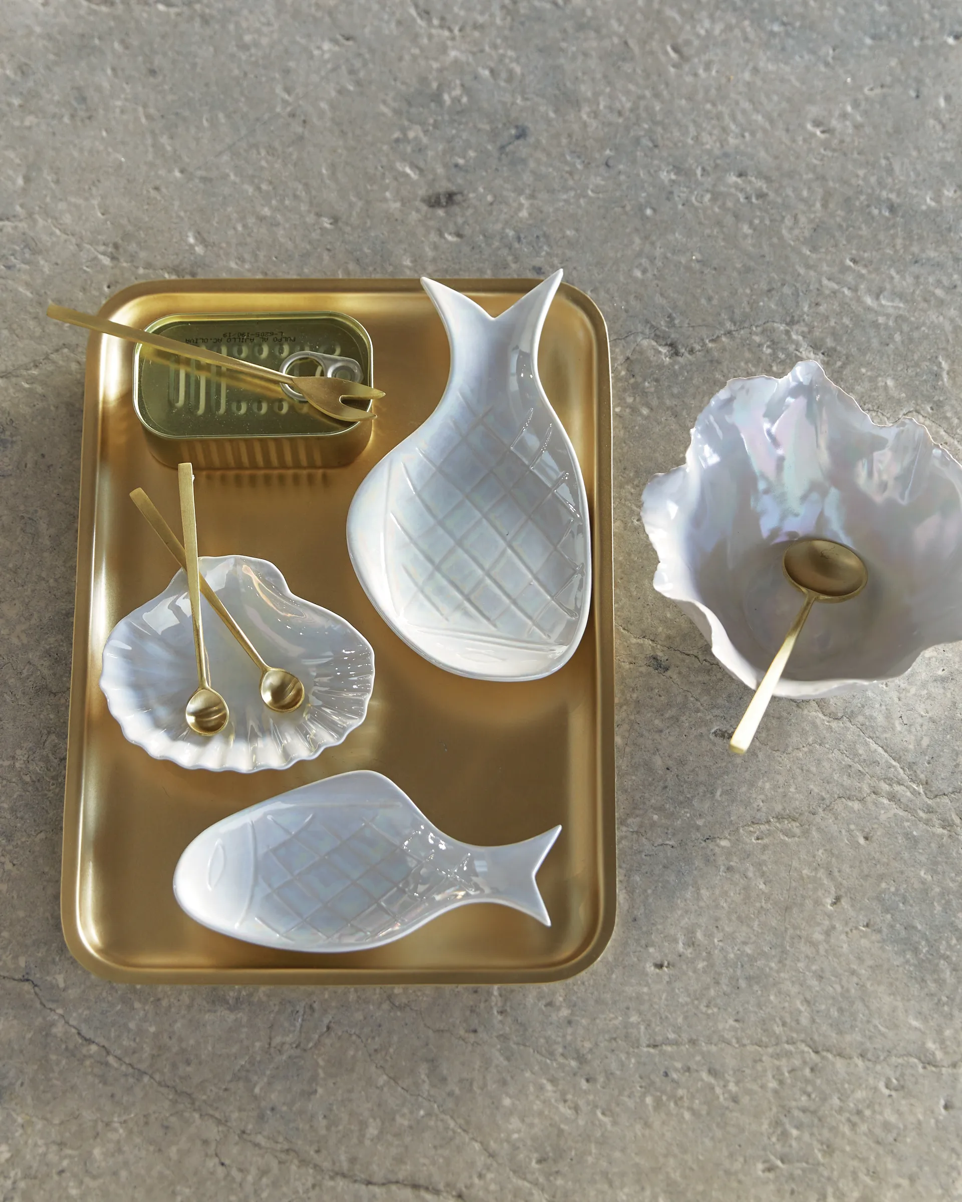 Fish schaal 20 cm, Mother of pearl URBAN NATURE CULTURE