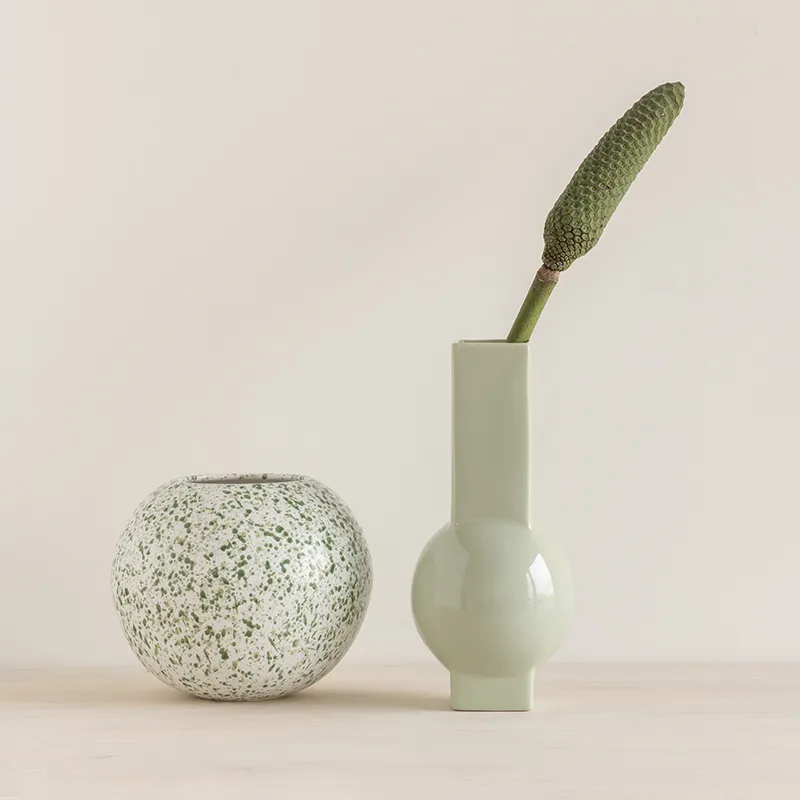 Nevio vaas 18 cm, Green URBAN NATURE CULTURE