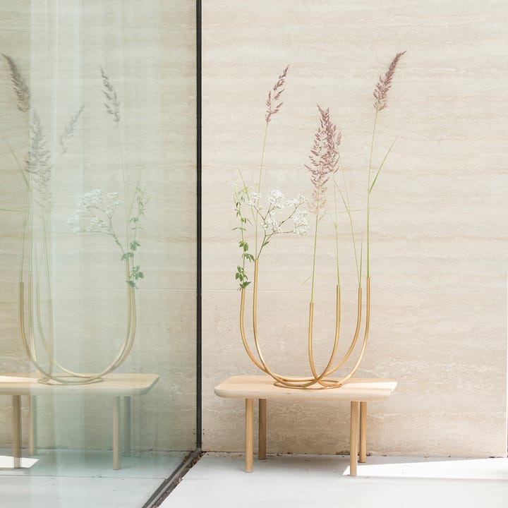 Tube vaas 35 cm, Messing URBAN NATURE CULTURE