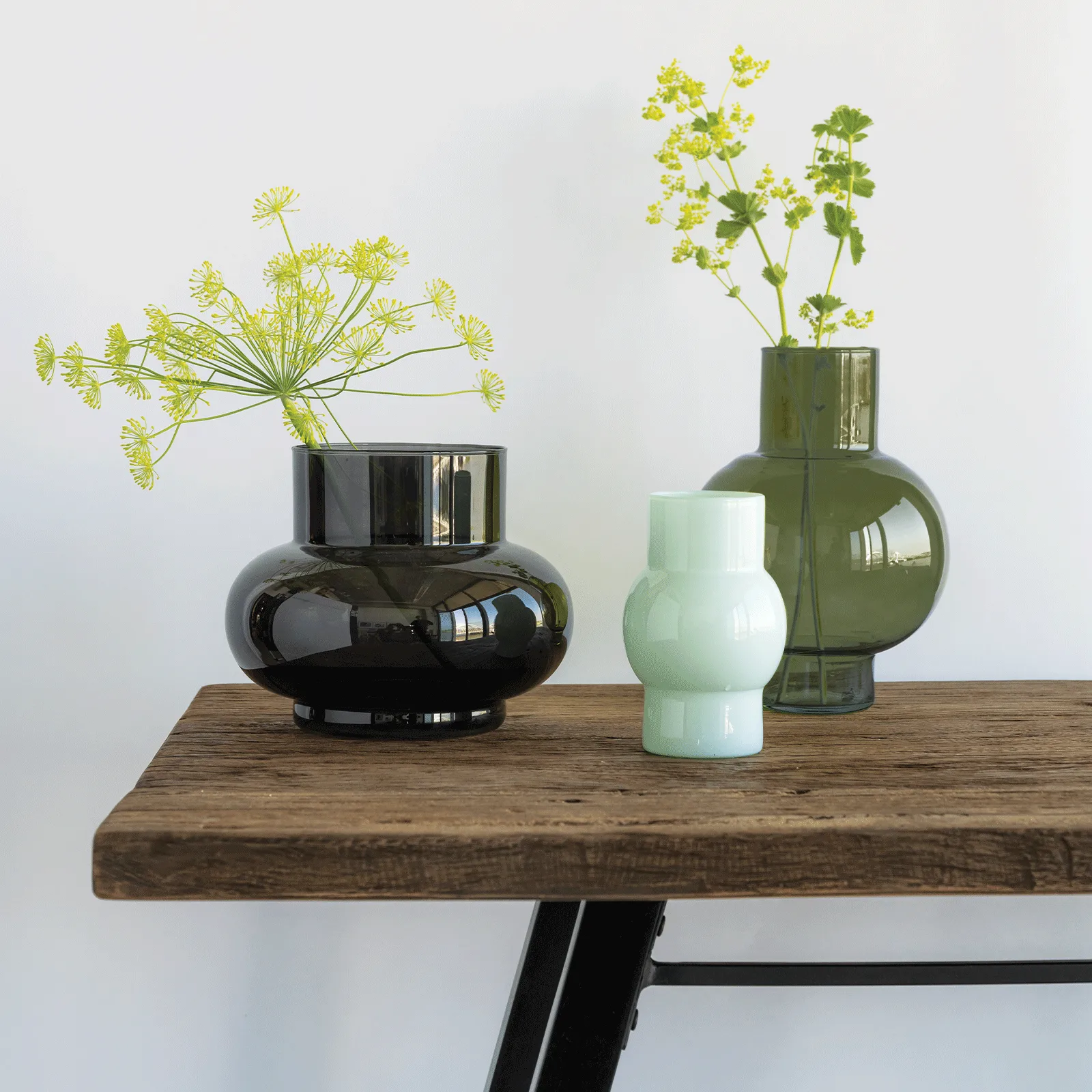 Tummy B vaas 17,5 cm, Black URBAN NATURE CULTURE