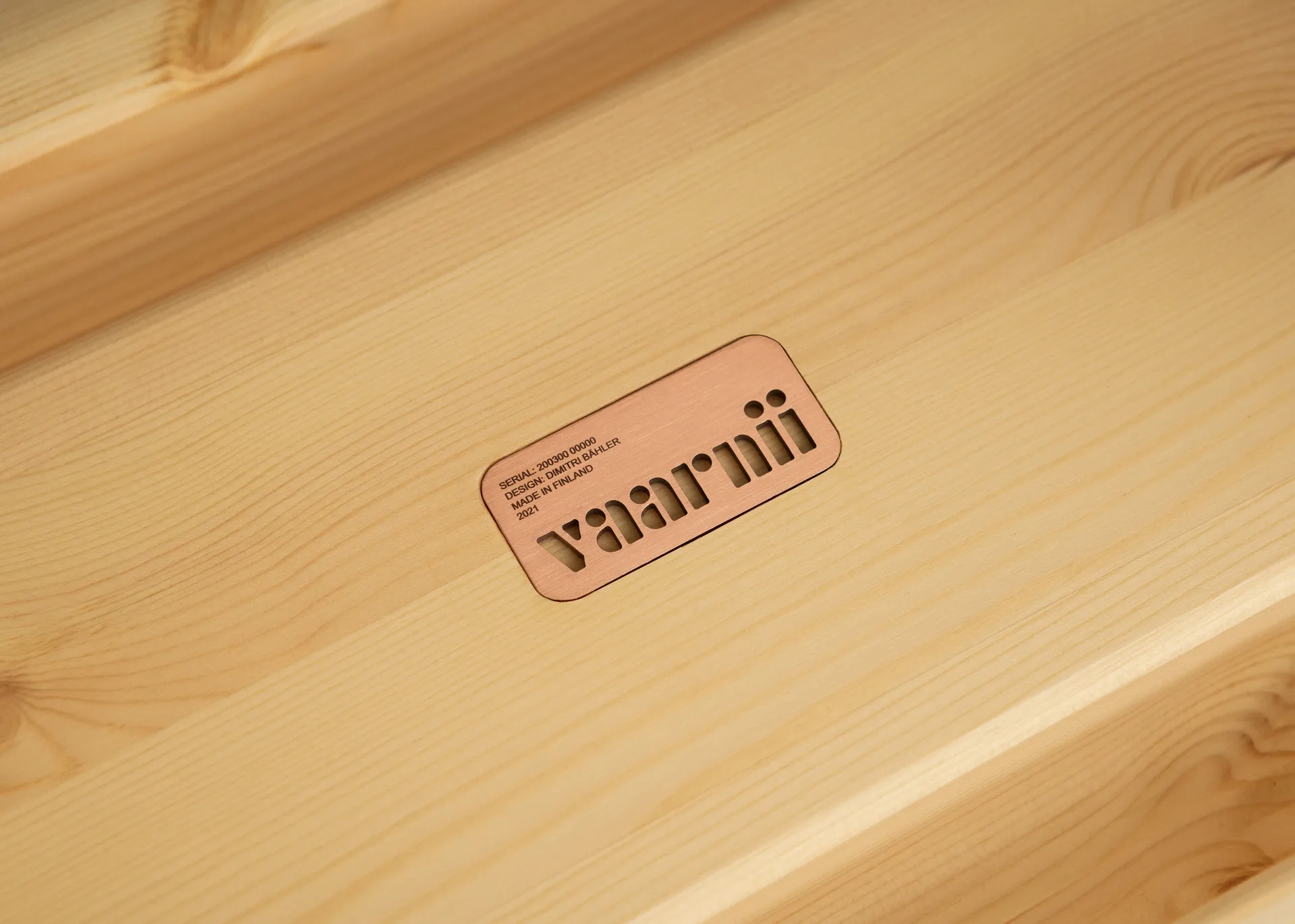 002 Ast Stool kruk, Mat geolied en gewaxt grenen, 55x26x45 cm Vaarnii