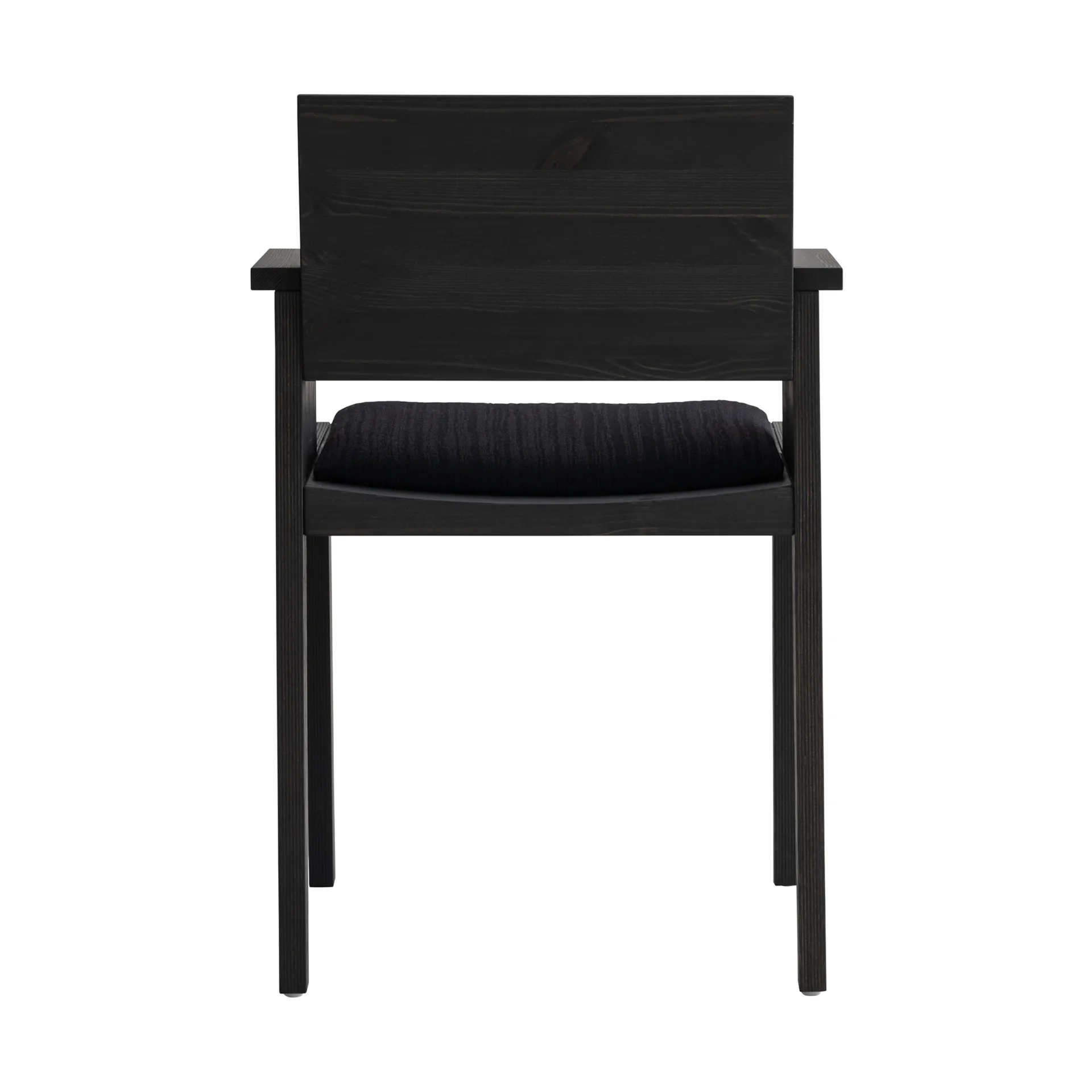 016 Maasto Dining Armchair armstoel, Zwart gebeitst grenen, voorkant gestoffeerd zwart Vaarnii