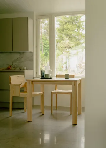 016 Maasto Table tafel - Mat geolied en gewaxt grenen, 90x90x75 cm - Vaarnii