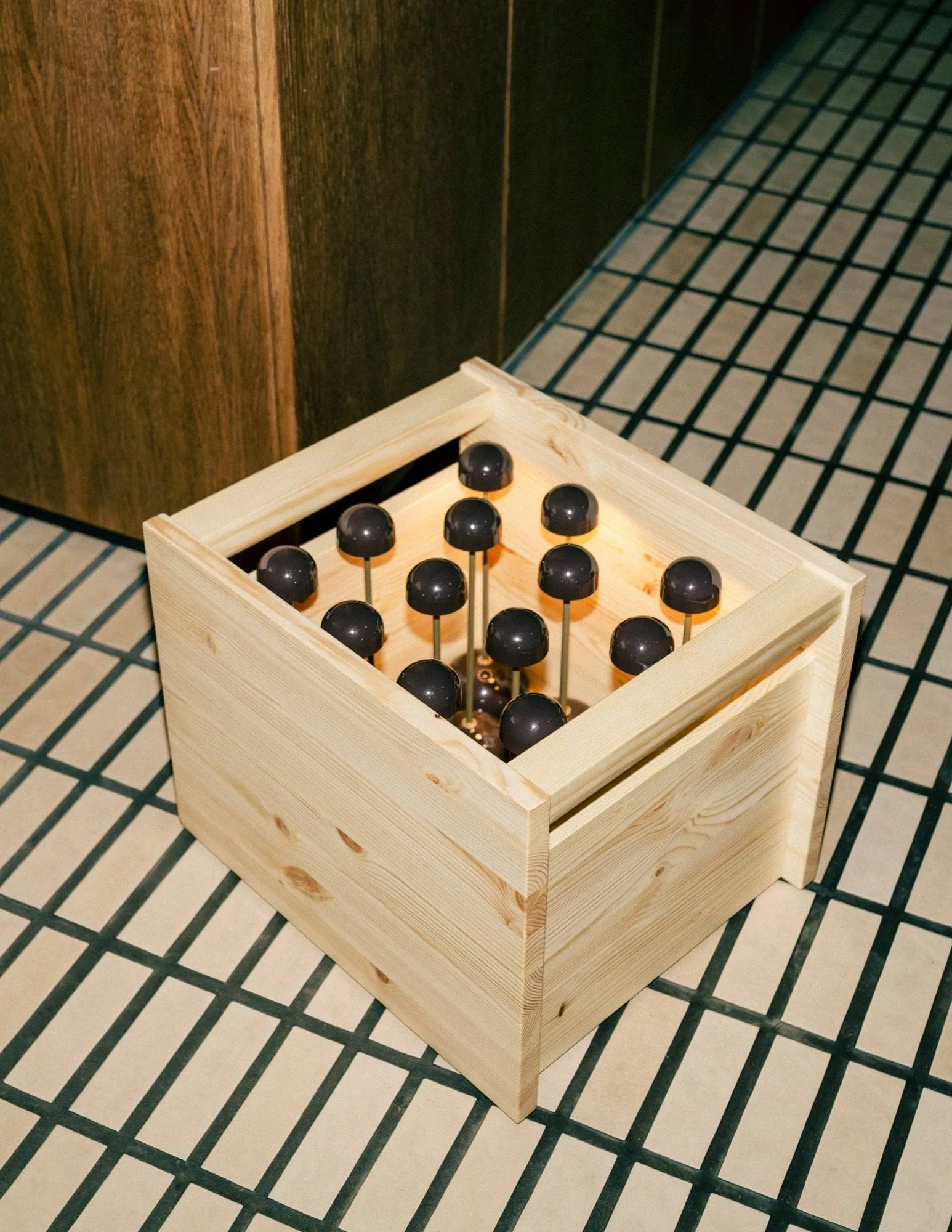 020 Koppa Crate opbergdoos, Oliegewaxte grenen, large 38x43x36 cm Vaarnii