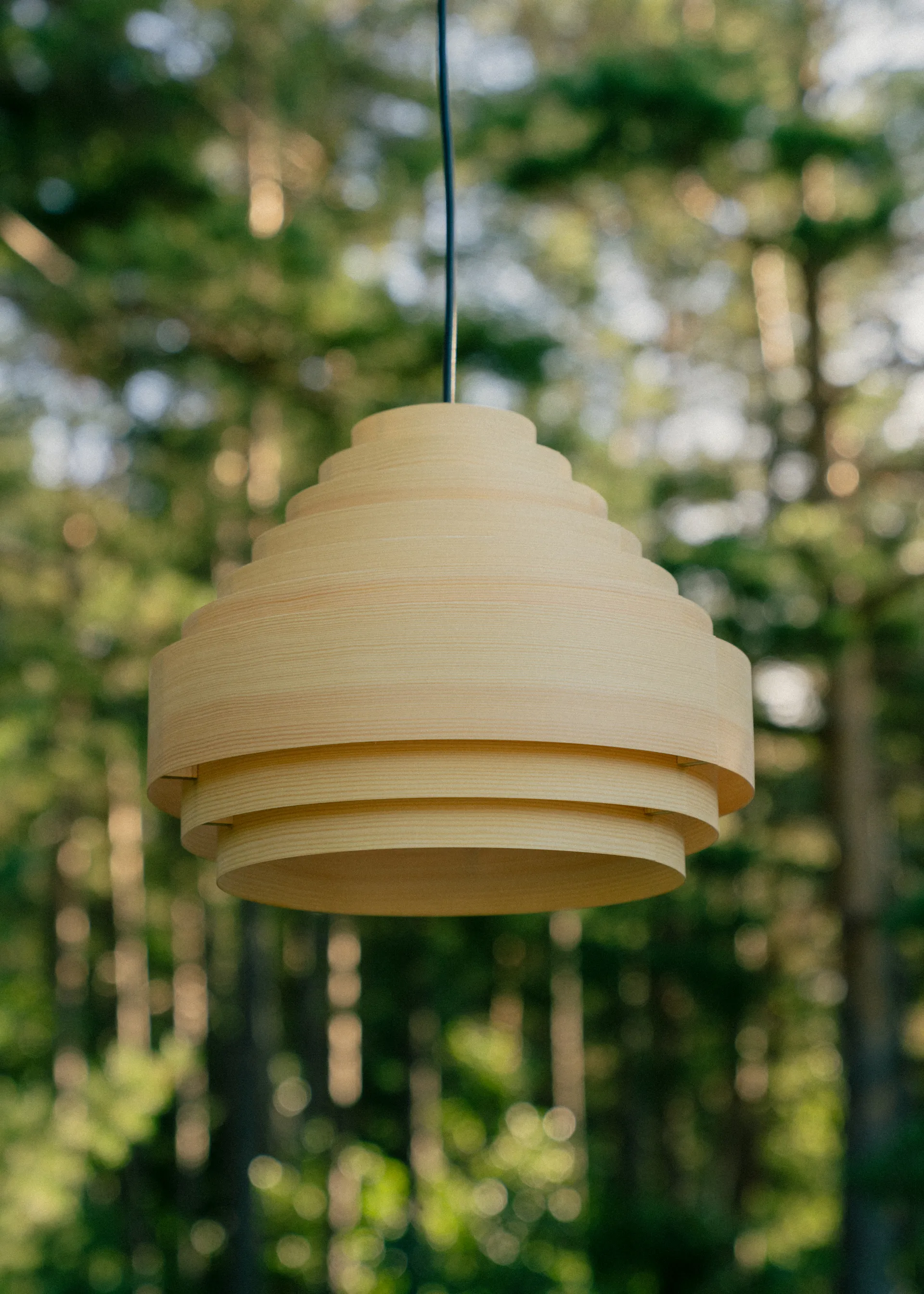 1001 Hans Pendant hanglamp, Mat geolied en gewaxt grenen, Ø38 cm Vaarnii
