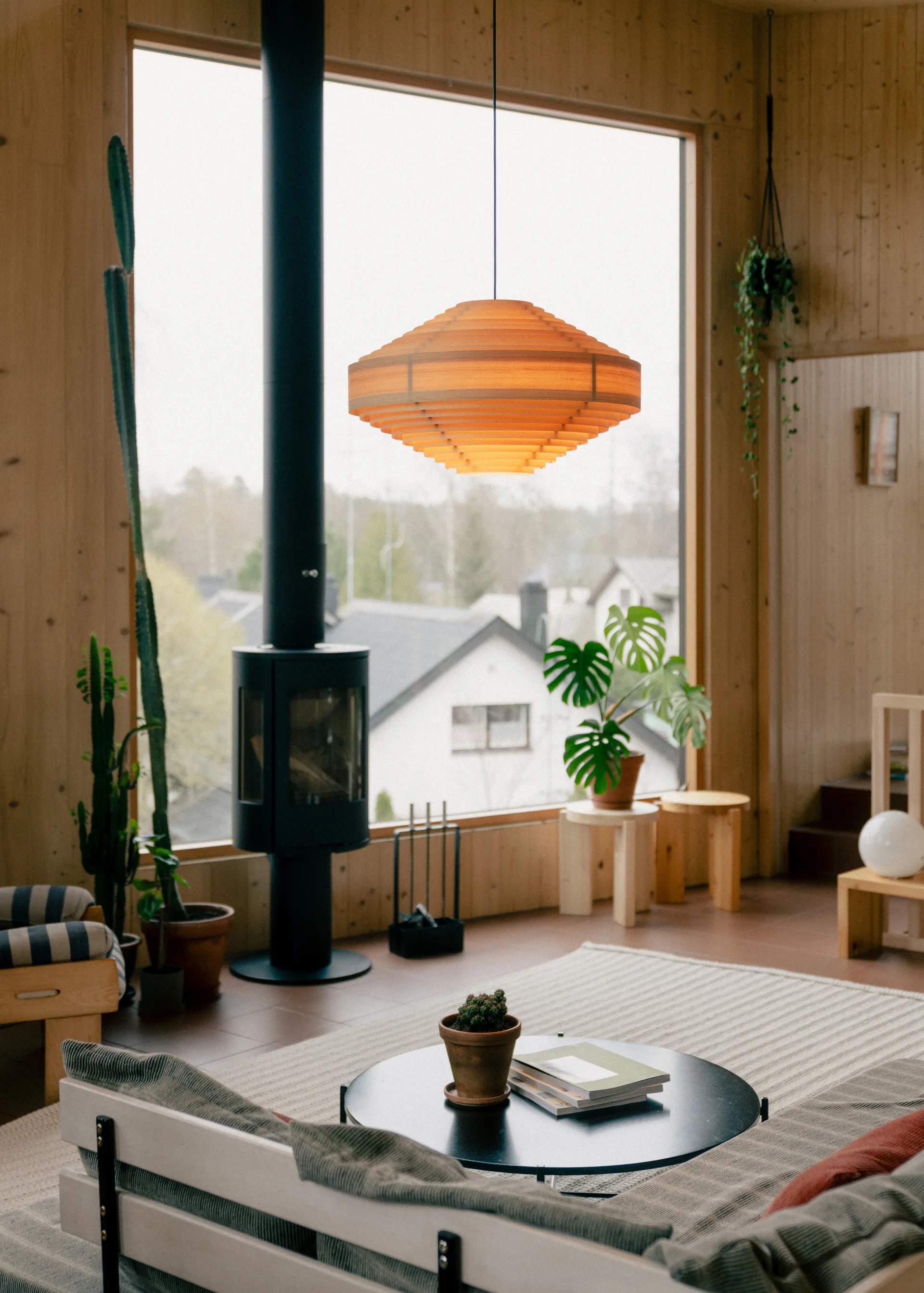 1003 Hans Pendant hanglamp, Mat geolied en gewaxt grenen, Ø60 cm Vaarnii
