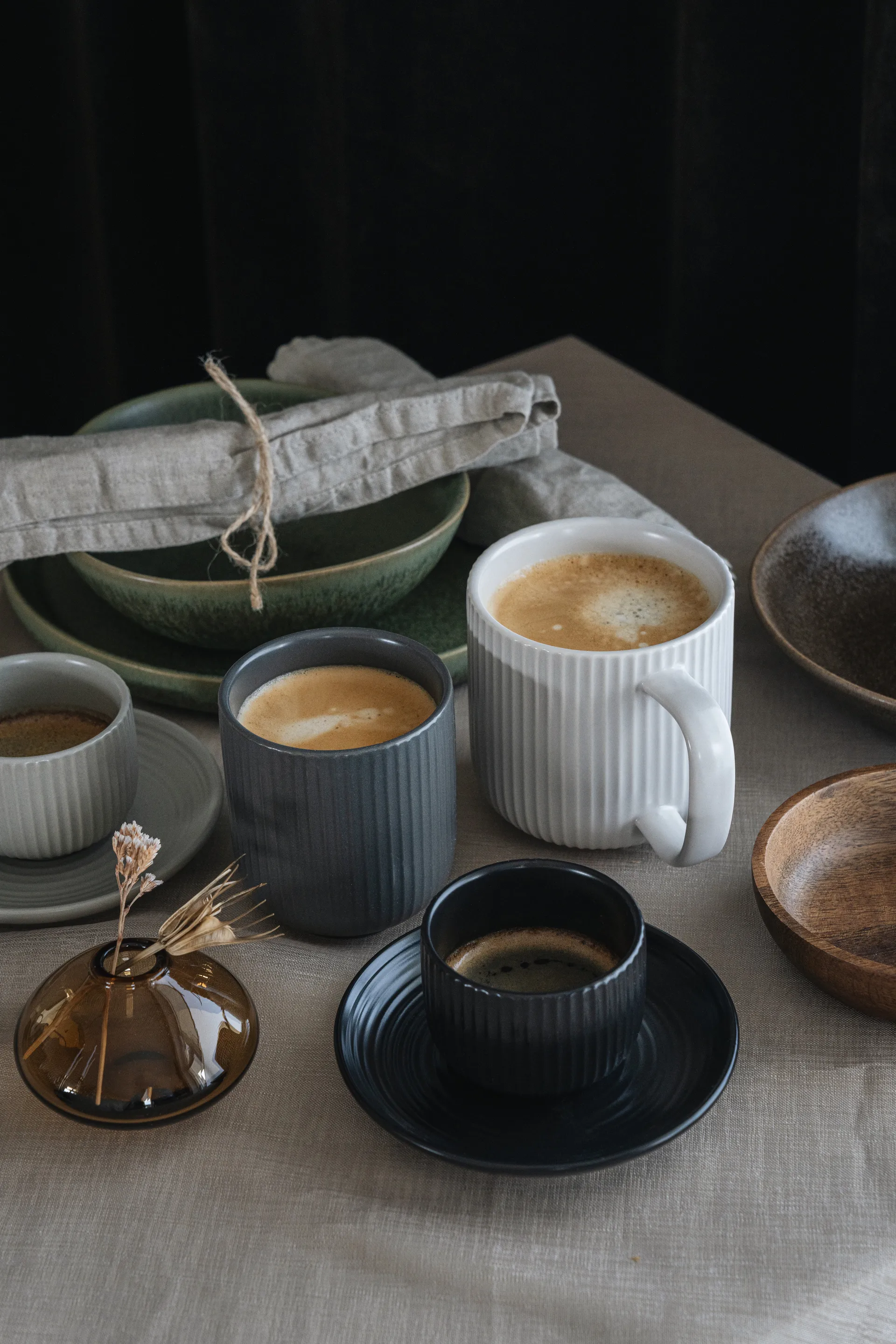 Duga espressokopje met schotel 4-pack, Wit, zandgrijs, antraciet, zwart Vargen & Thor