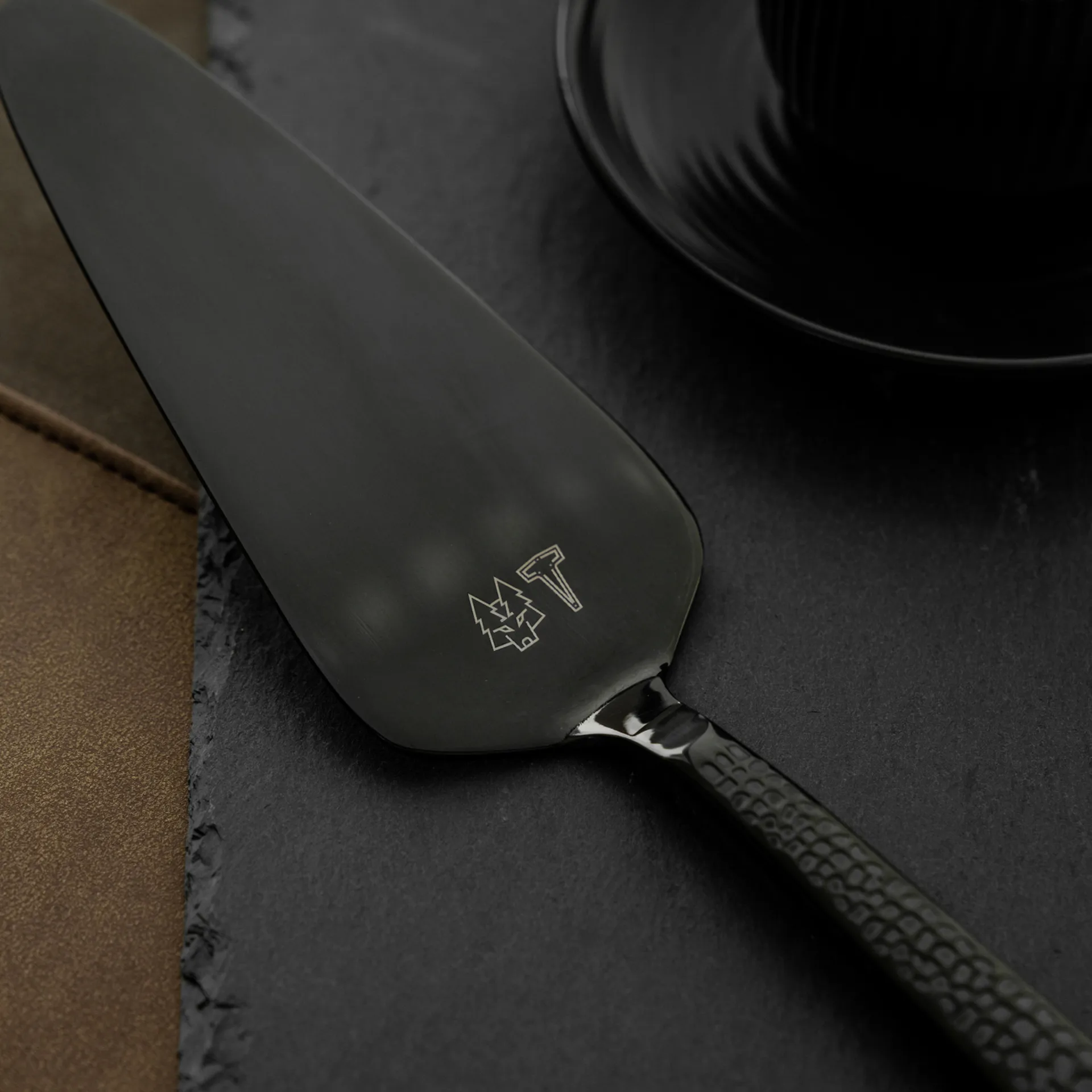 Frost taartschep, Onyx Vargen & Thor