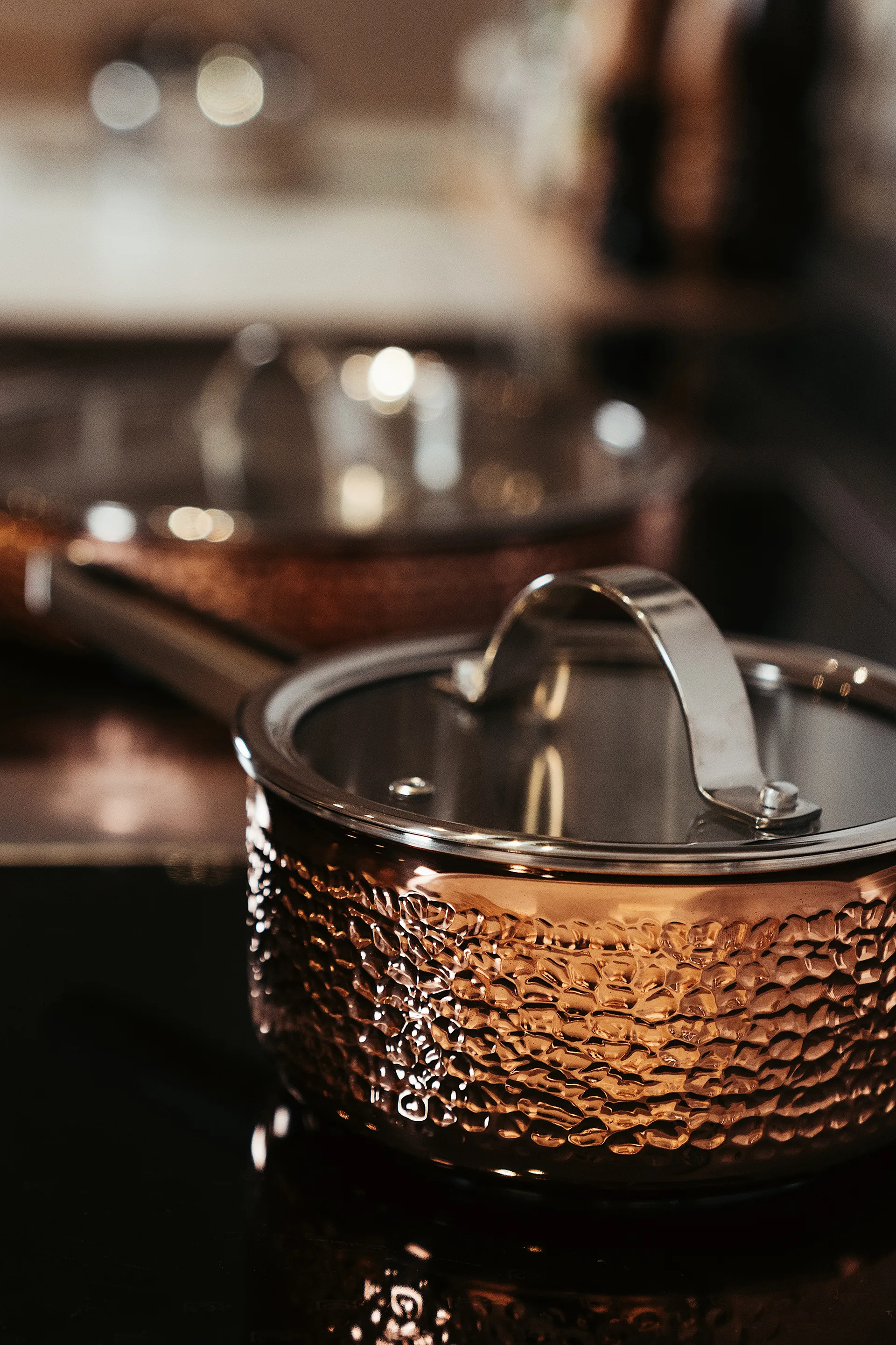 Mjölner gehamerde koperen steelpan met deksel, Vera, 1,6 L Vargen & Thor