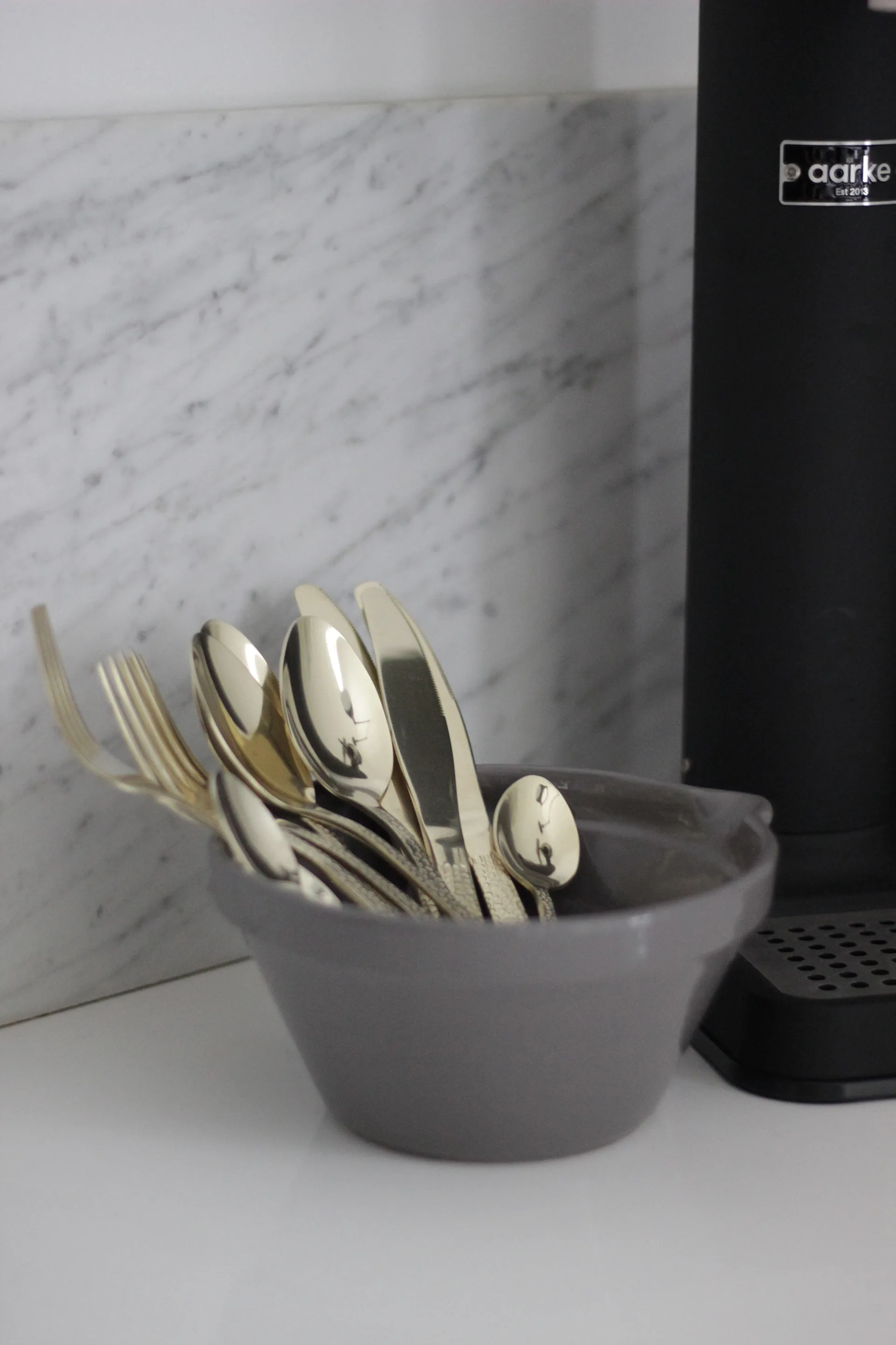 Vargen & Thor bestekset 16-delig, Aura, cava Vargen & Thor