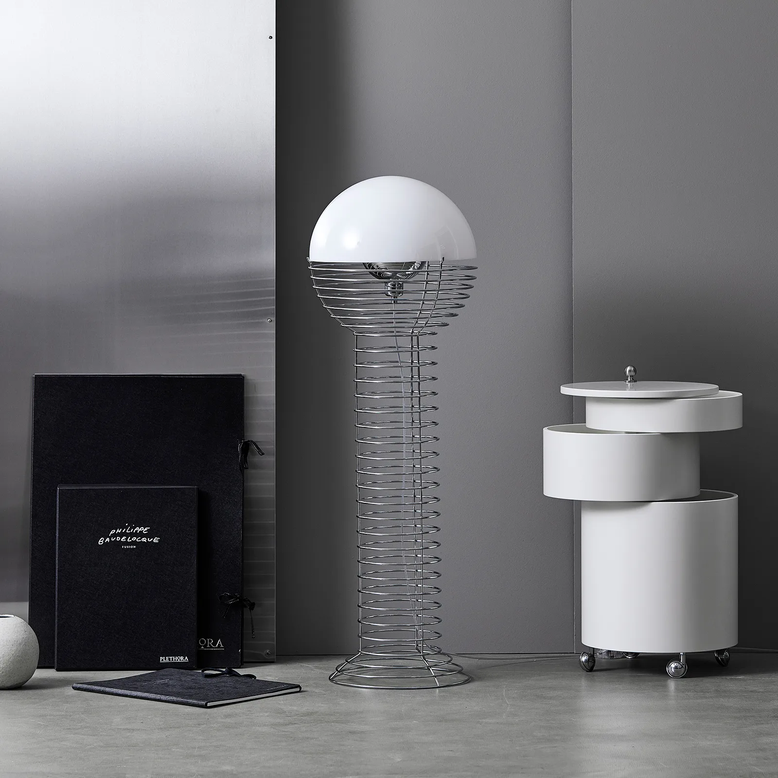 Wire vloerlamp, Wit Verpan