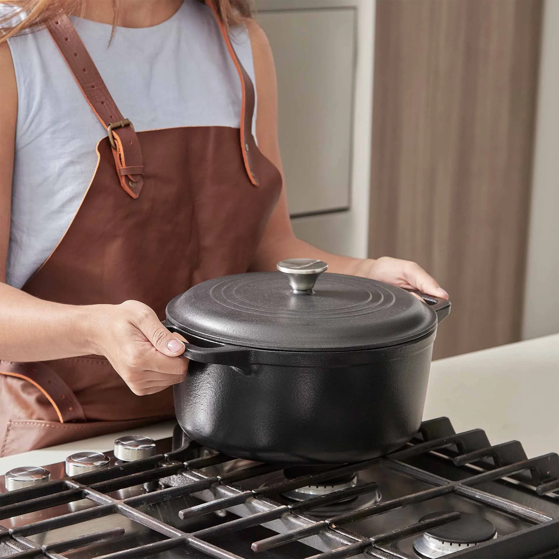 Victoria gietijzeren geëmailleerde braadpan, 5,7 l Victoria