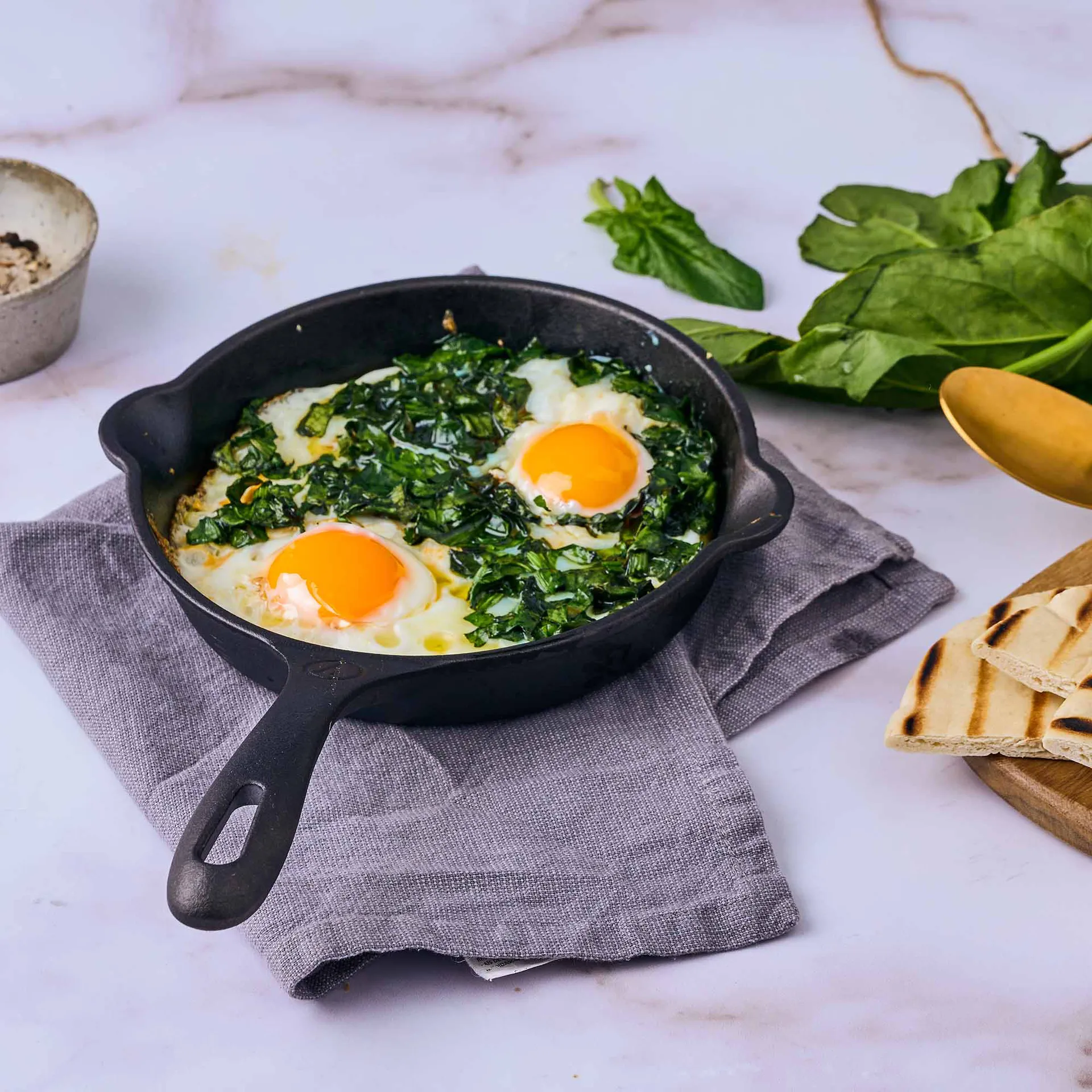 Victoria koekenpan gietijzer voorbehandeld, Ø16 cm Victoria