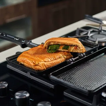 Victoria sandwichmaker en paninipers, voorbehandeld - 34,8x27 cm - Victoria