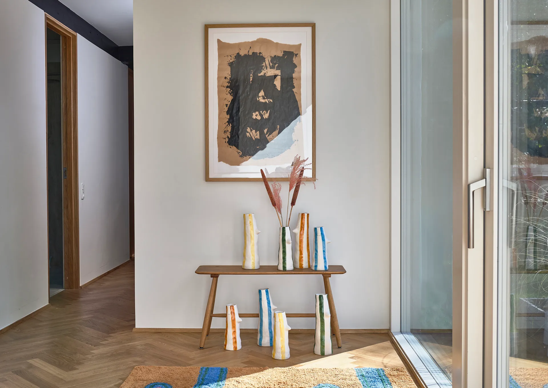 Styles vaas met snavel en wimpers 26 cm, Brown Villa Collection