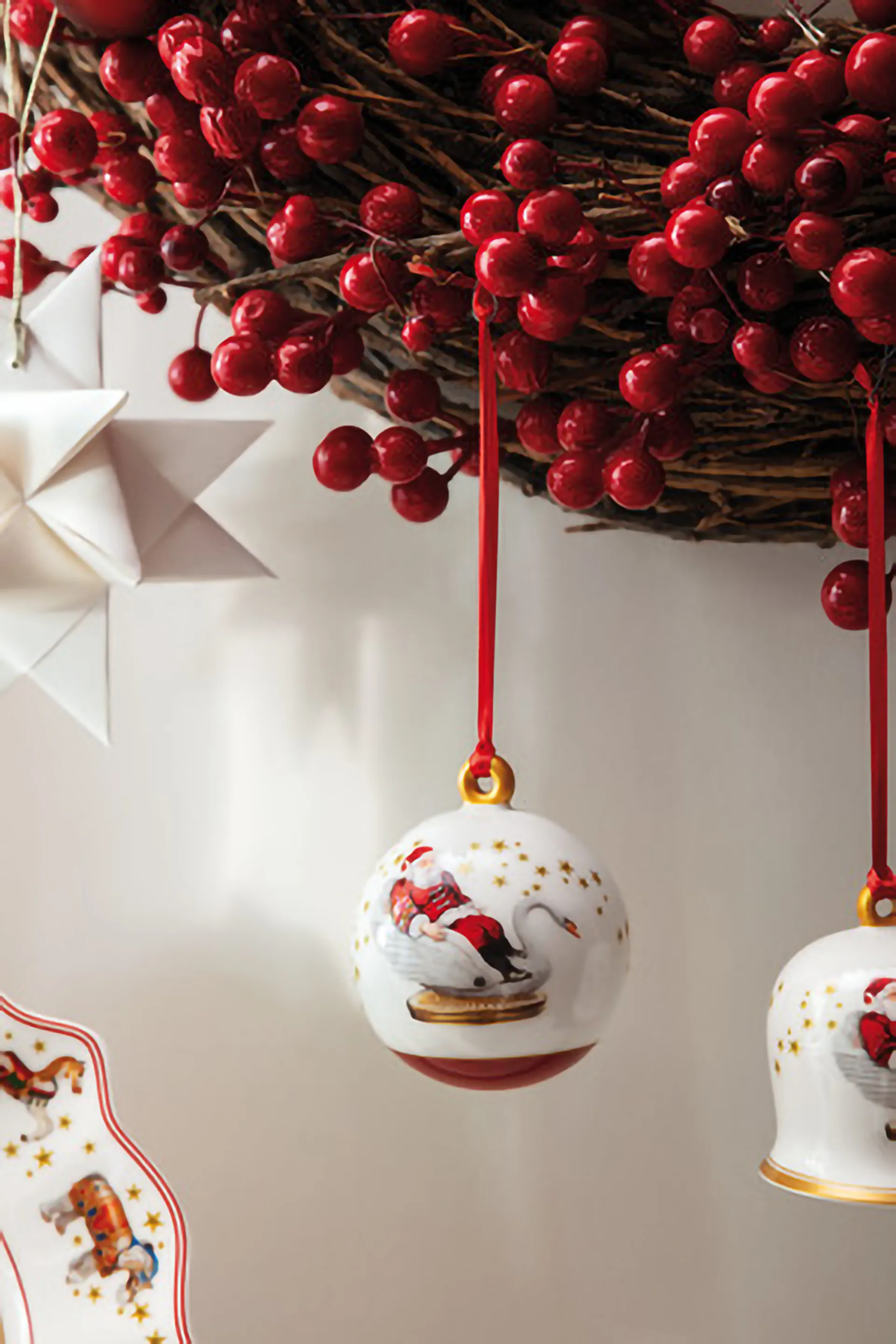 Annual Christmas Edition  bal, Wit-rood Villeroy & Boch
