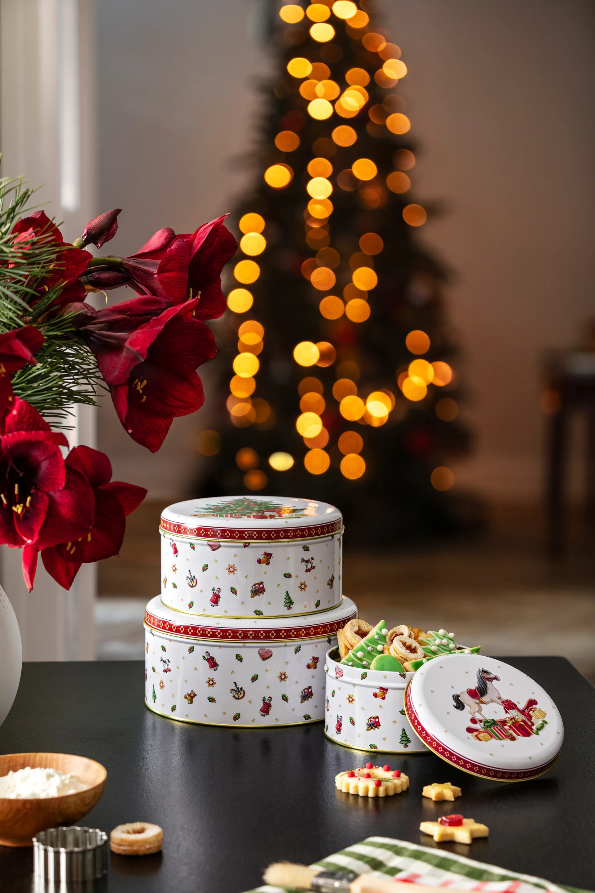 Winter Collage Accessoires koekjestrommel 3-pack, Wit Villeroy & Boch