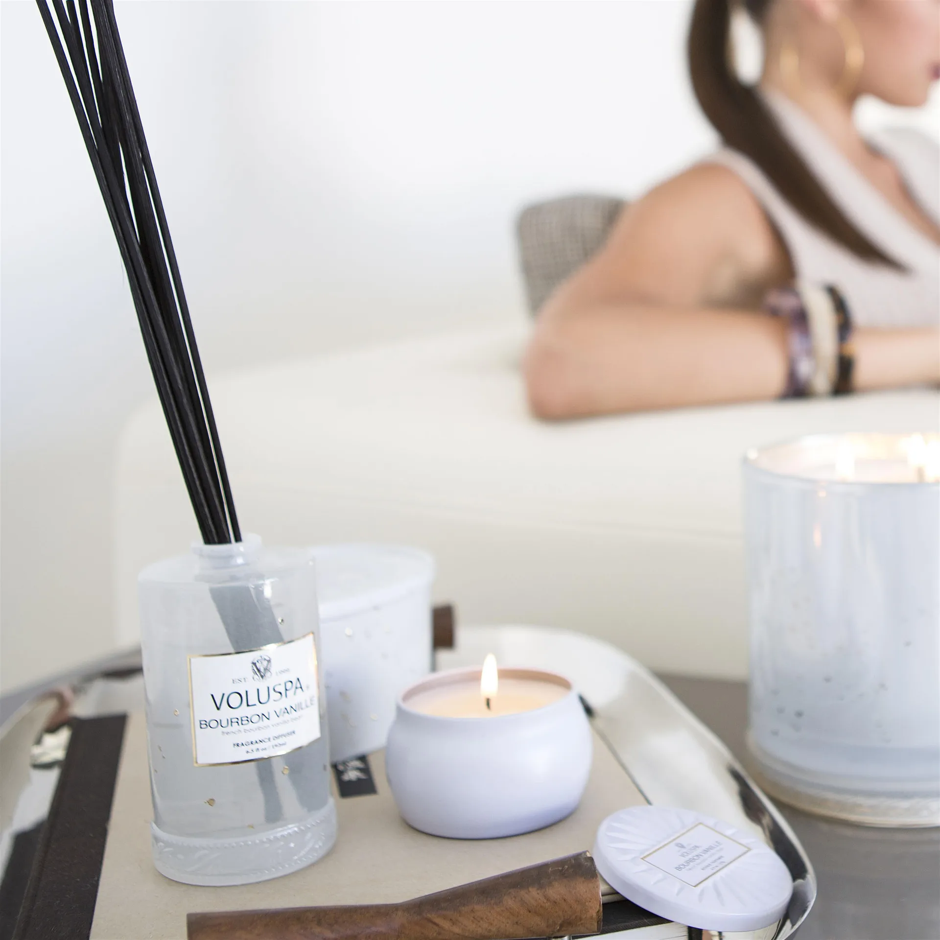 Decorative tin kaars 25 branduren, Bourbon Vanille Voluspa