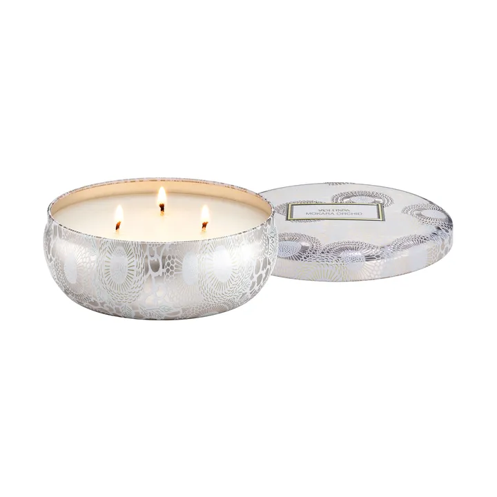 Japonica 3-wick Tin geurkaars 40 uur - Mokara Orchid - Voluspa