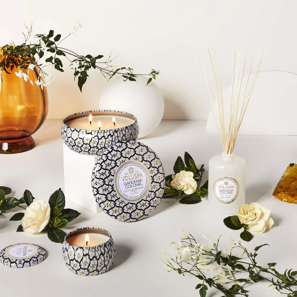 Maison Blanc Mini Tin geurkaars 25 uur, Gardenia Colonia Voluspa