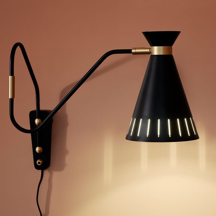 Cone muurlamp, warm white, messing details Warm Nordic