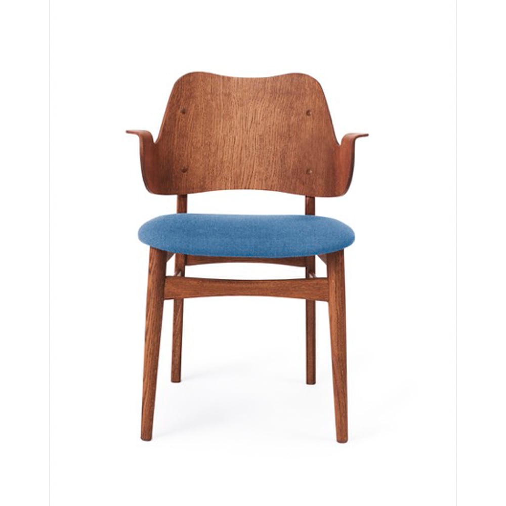 Warm Nordic Gesture stoel, gestoffeerde zitting Sea blue-teakgeolied eikenhouten onderstel