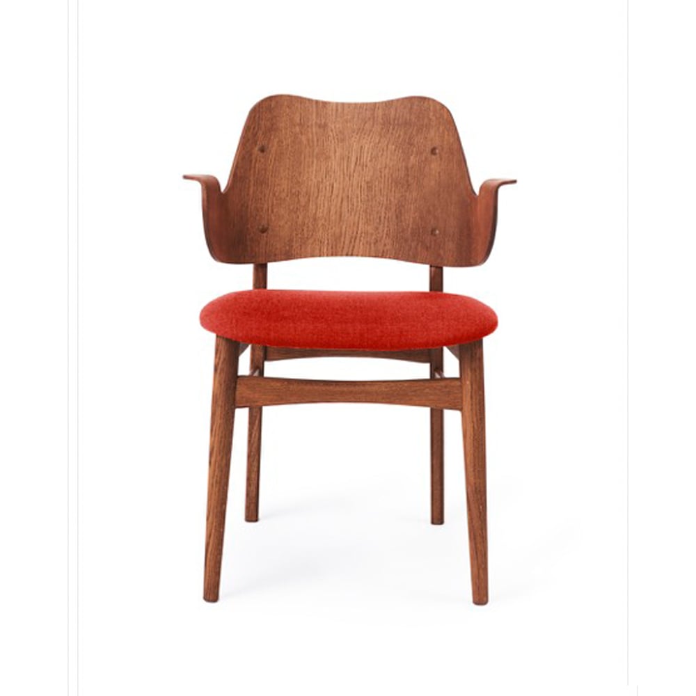 Warm Nordic Gesture stoel, gestoffeerde zitting stof sunset orange, teakgeolied eikenhouten onderstel