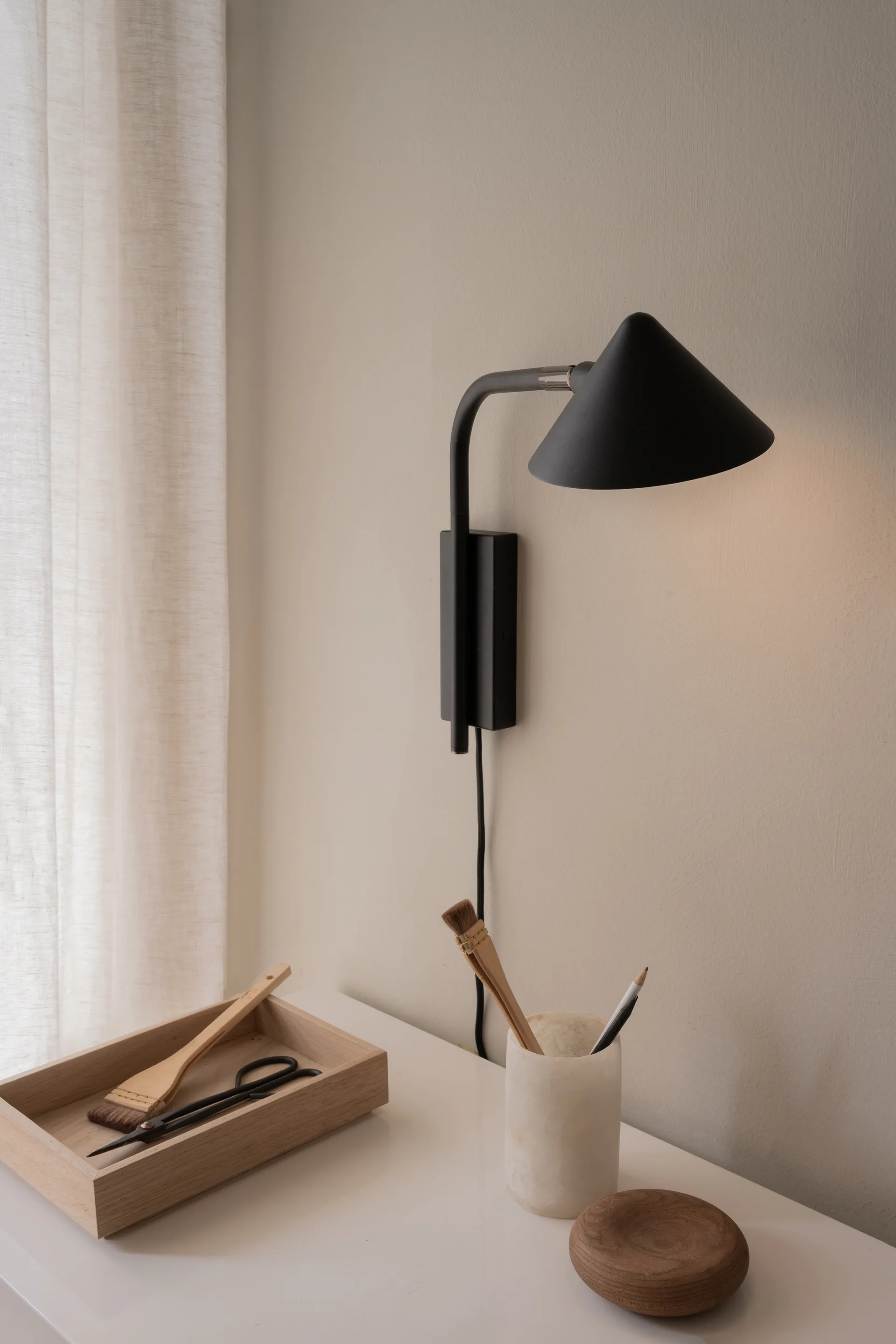 Kuro wandlamp, Black, Ø14x32 cm, wall Watt & Veke