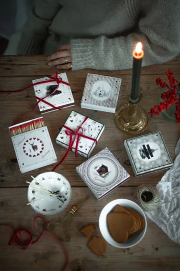 Julemorgen lucifers - Huis - Wik & Walsøe