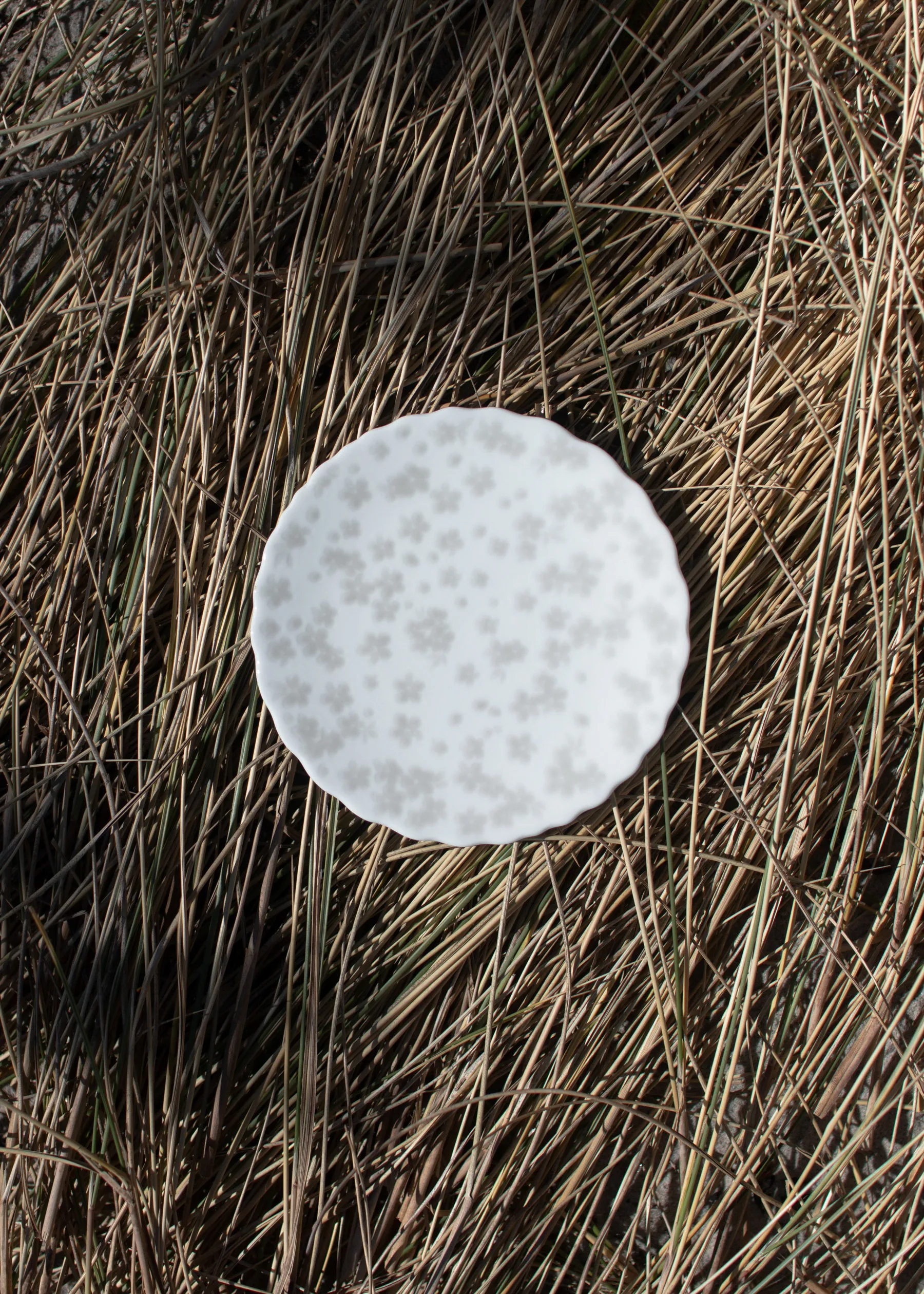 Slåpeblom bord Ø13 cm, Grijs Wik & Walsøe