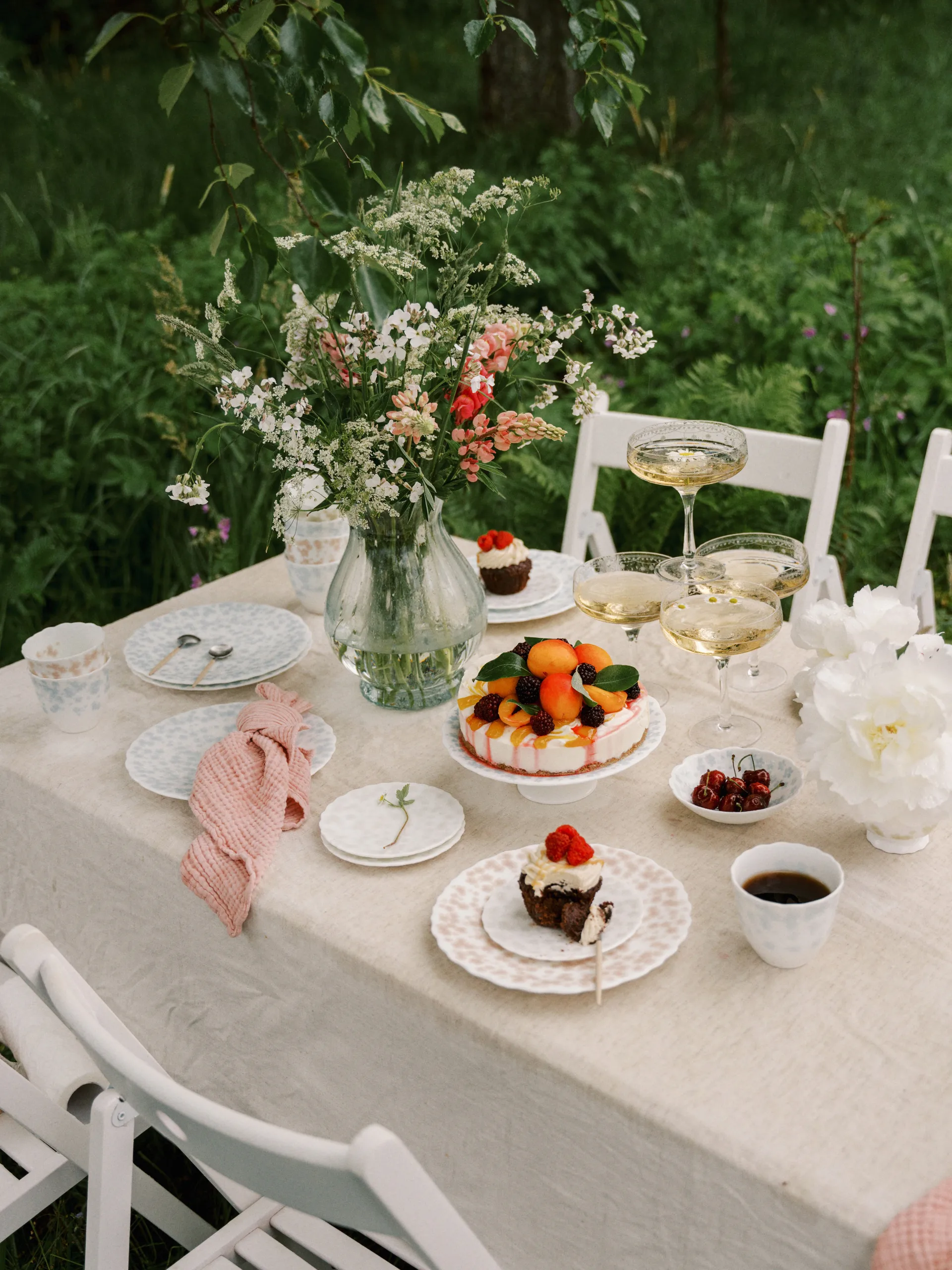 Slåpeblom bord Ø21 cm, Roze Wik & Walsøe
