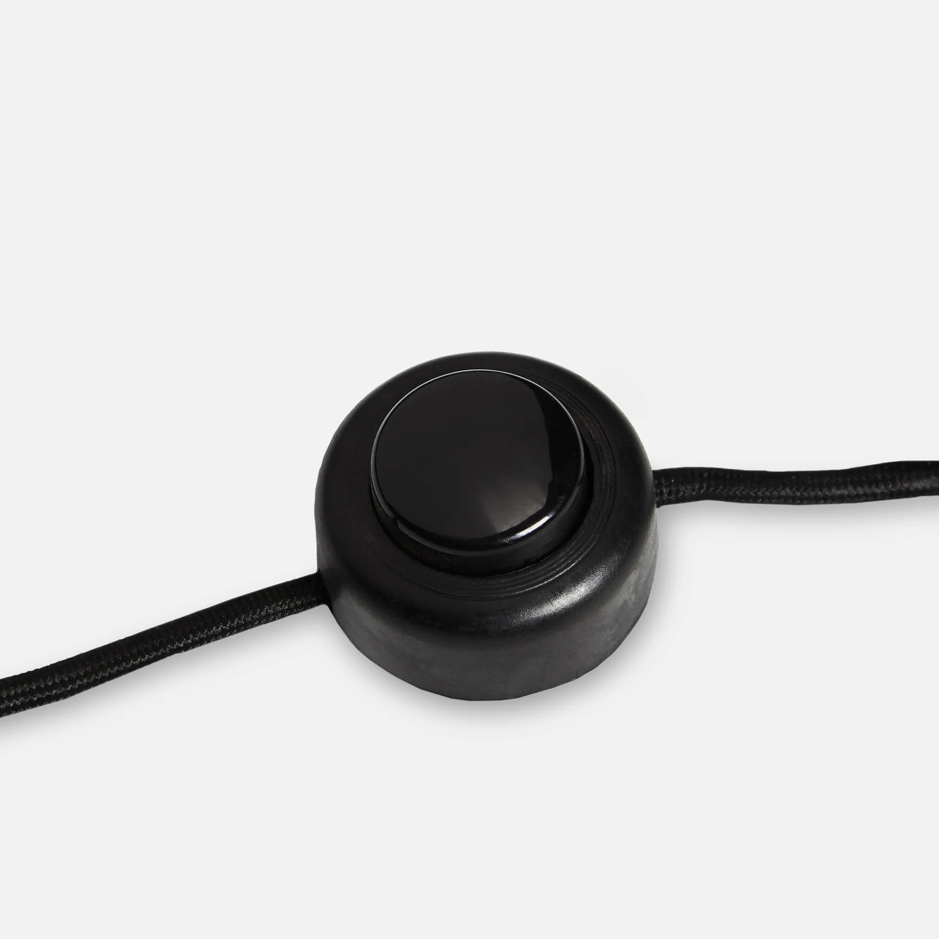 Cono vloerlamp, Zwart Woud