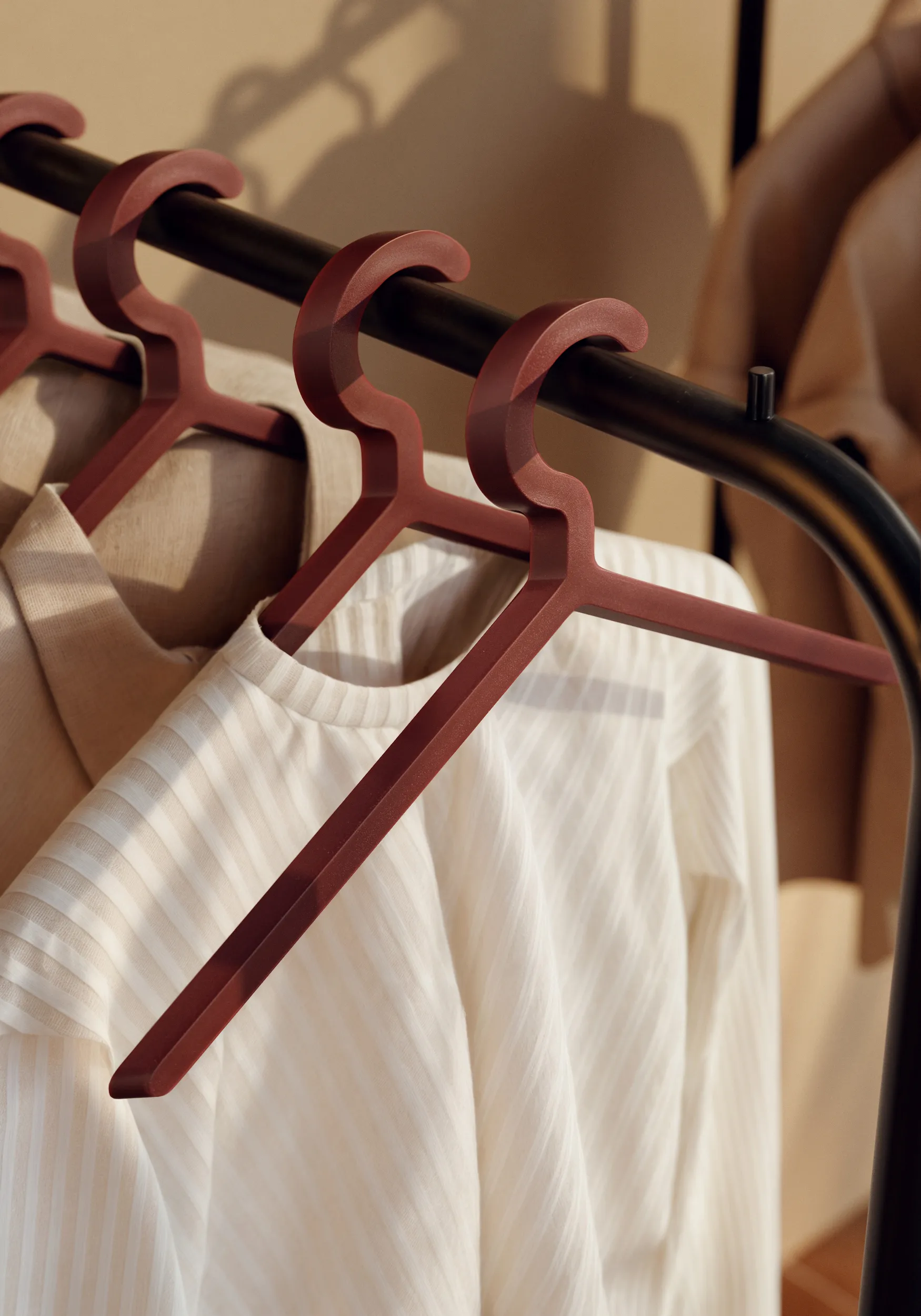 Illusion hanger 3-pack, Dieprood Woud