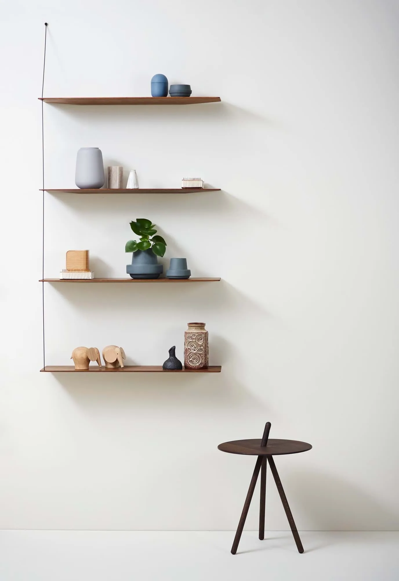 Stedge plank, Zwart eiken-messing, 80 cm, 2 legplanken Woud