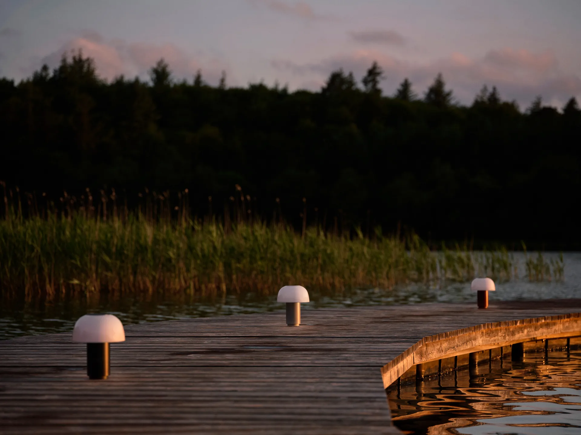 Harvest Moon tafellamp draagbaar 22 cm, Warm grey Zone Denmark