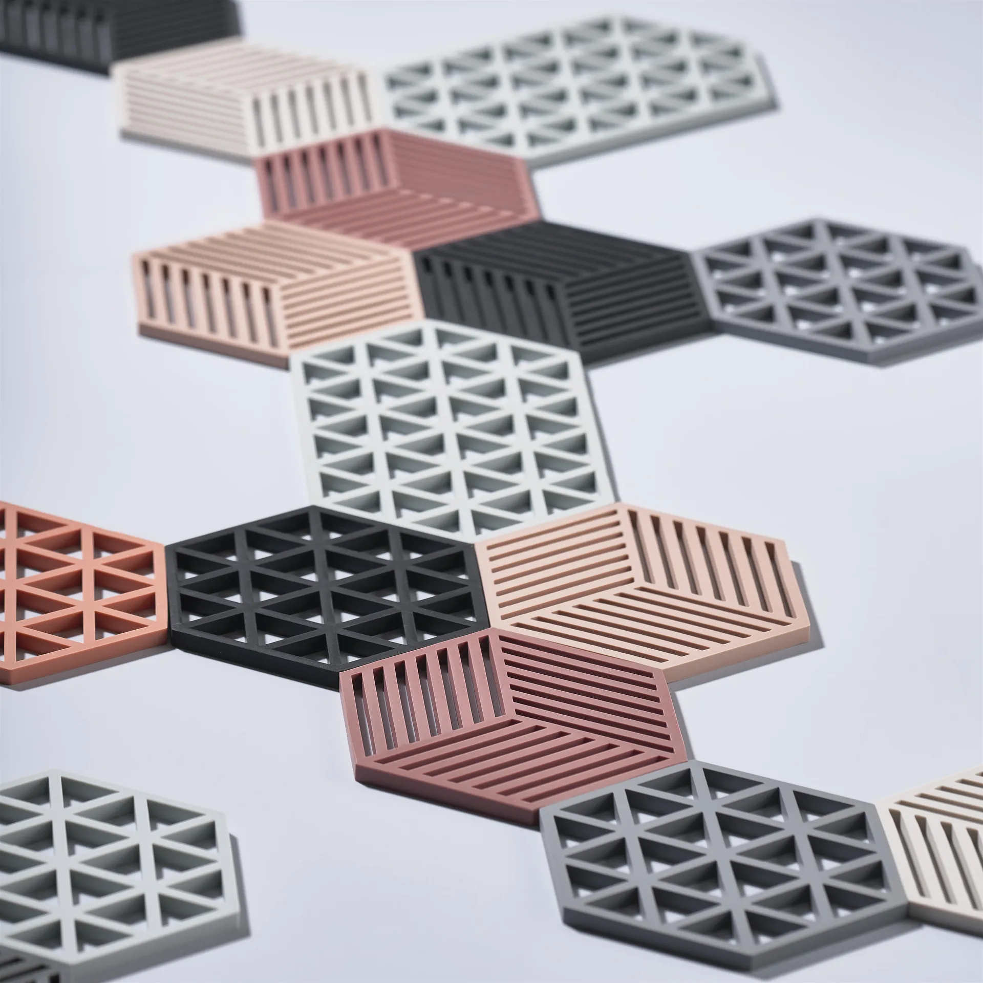 Triangle pannenonderzetter, cool grey (koelgrijs) Zone Denmark