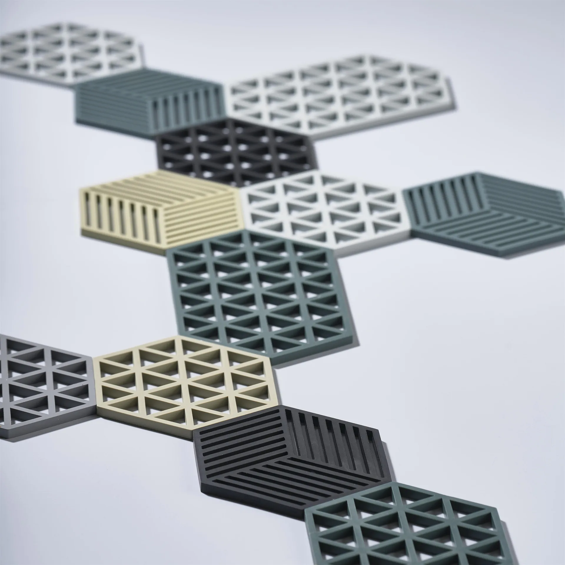 Triangle pannenonderzetter, cool grey (koelgrijs) Zone Denmark