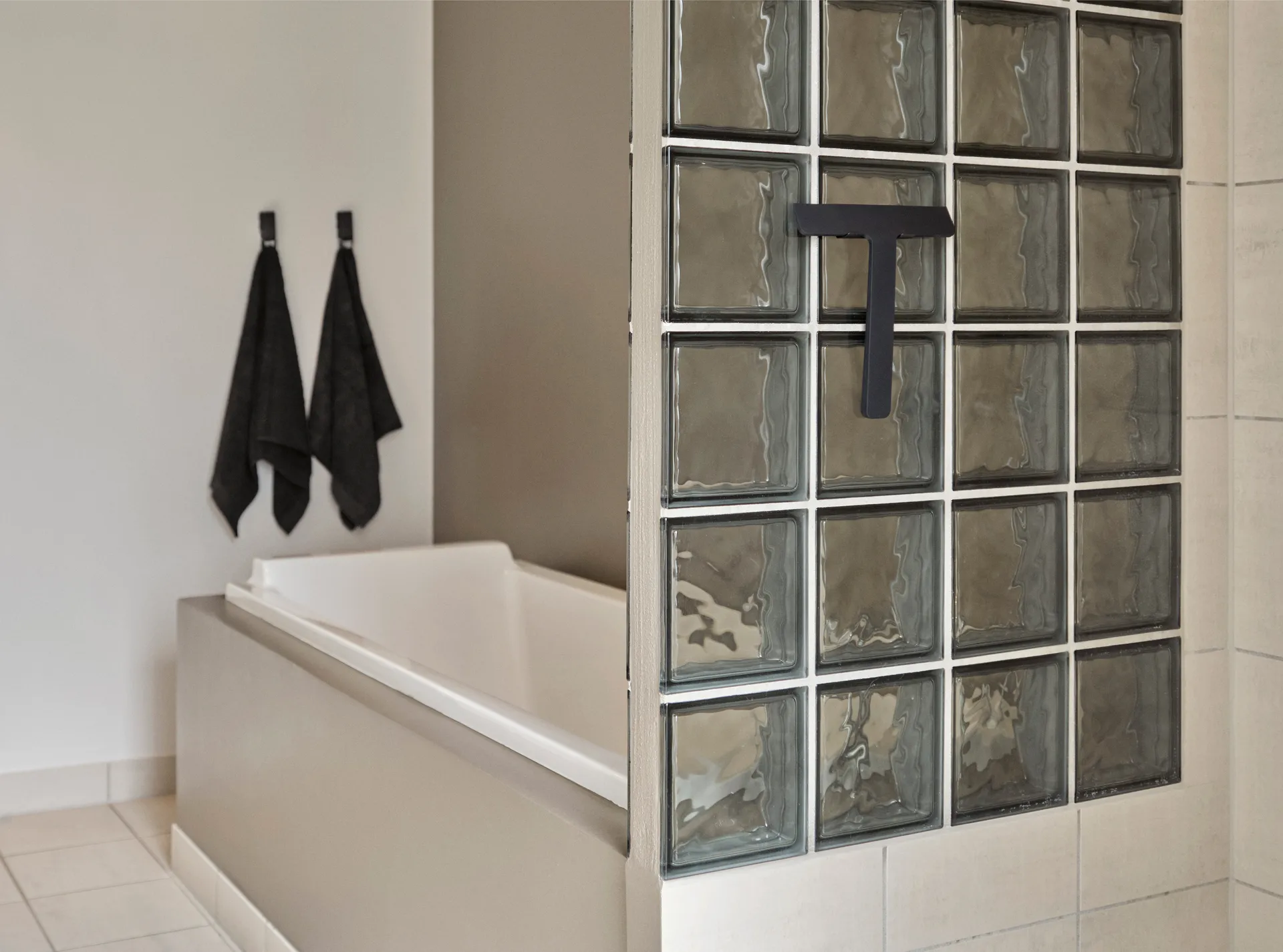 Ume haak, Black Zone Denmark