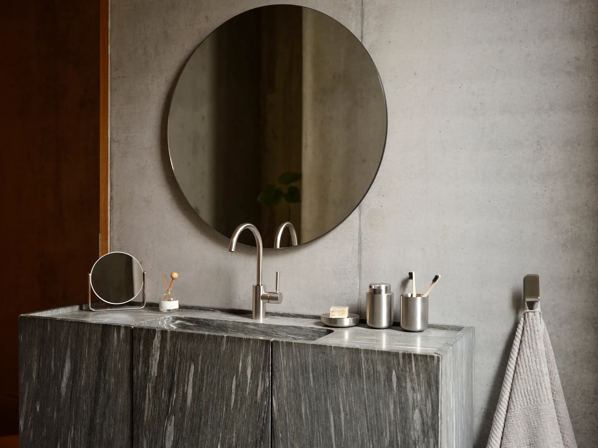 Ume tafelspiegel met 5x vergroting 19x19,5 cm, Staal Zone Denmark