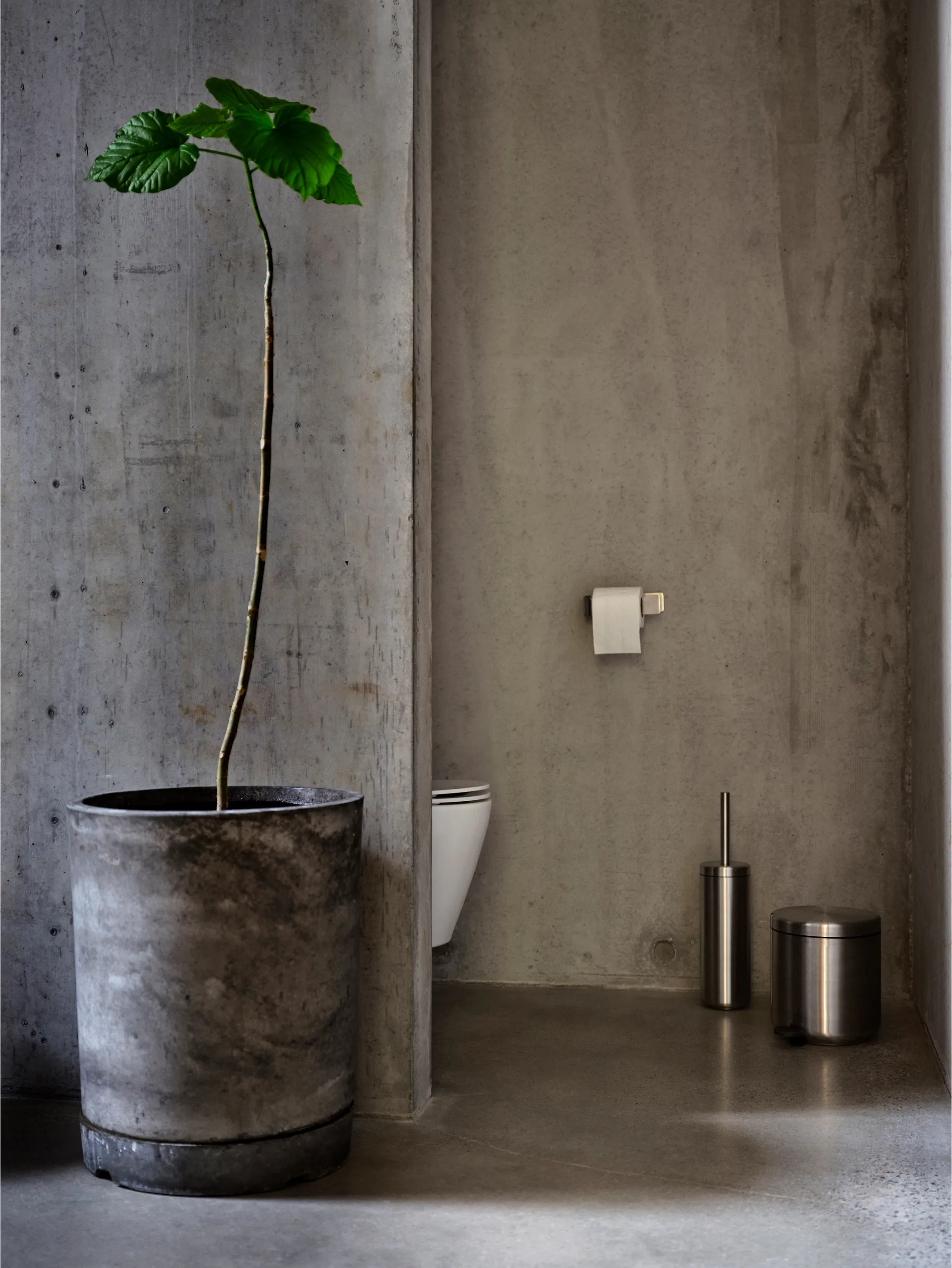 Ume toiletrolhouder, Staal Zone Denmark