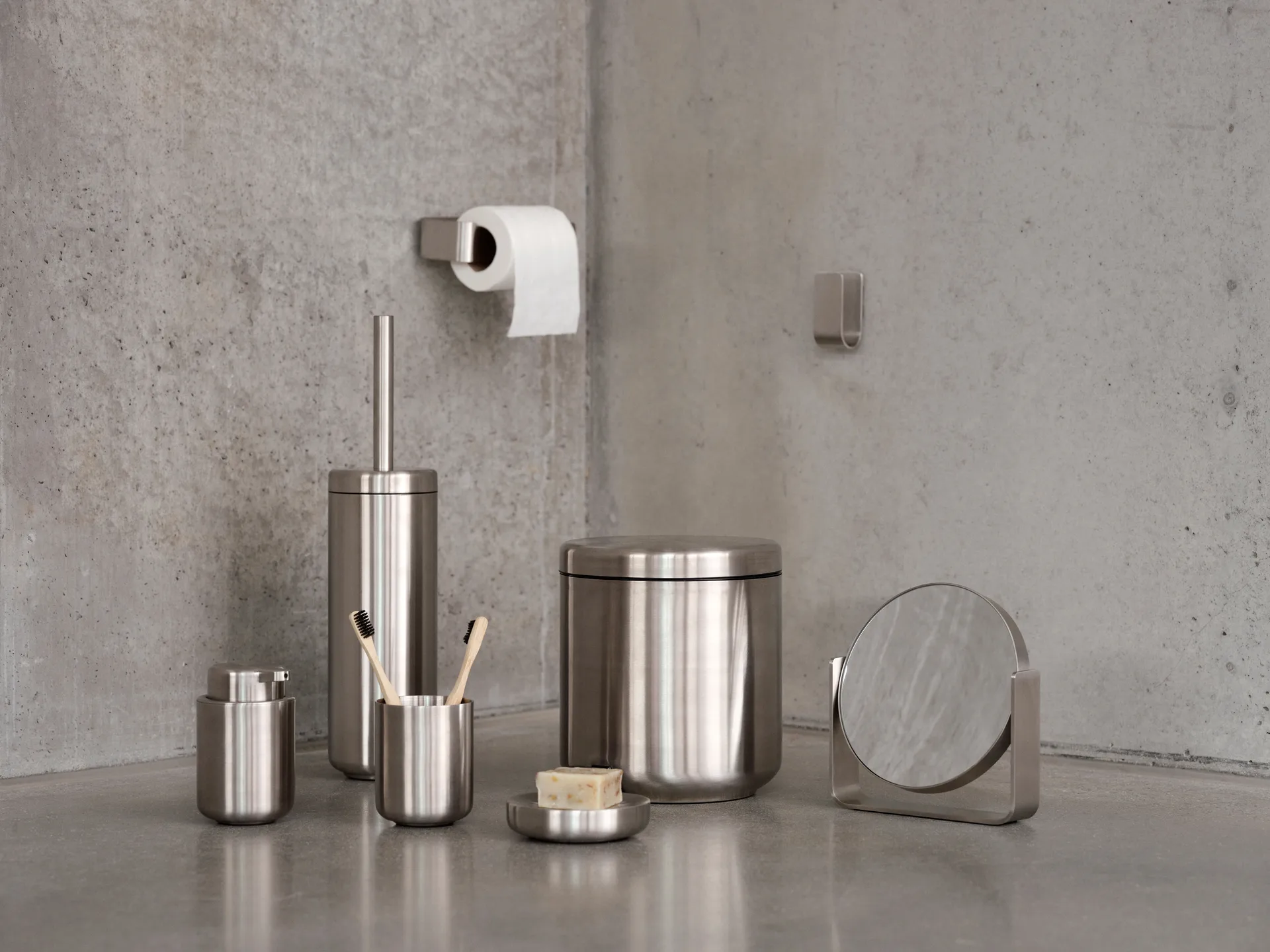 Ume toiletrolhouder, Staal Zone Denmark