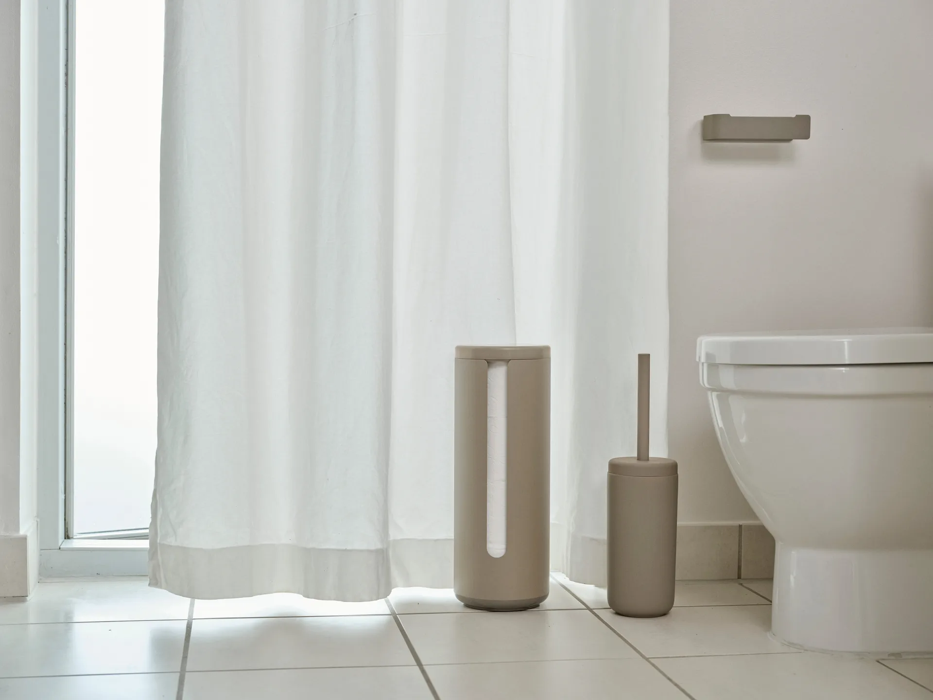 Ume toiletrolhouder, Taupe Zone Denmark
