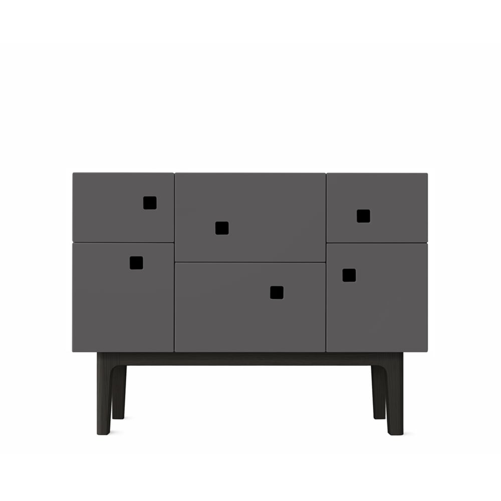Zweed Peep C2 kast slate grey, zwarte lak | Scandinavisch Interieur | Vitrinekasten | Grijs