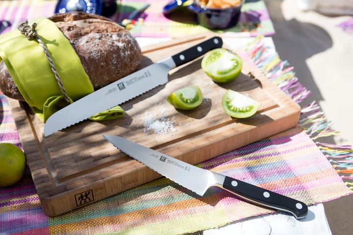 Zwilling Pro compact gekarteld koksmes 14 cm, Zwart-roestvrij staal Zwilling