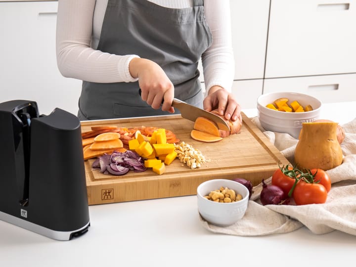 Zwilling Pro santokumes 18 cm, Zwart-roestvrij staal Zwilling